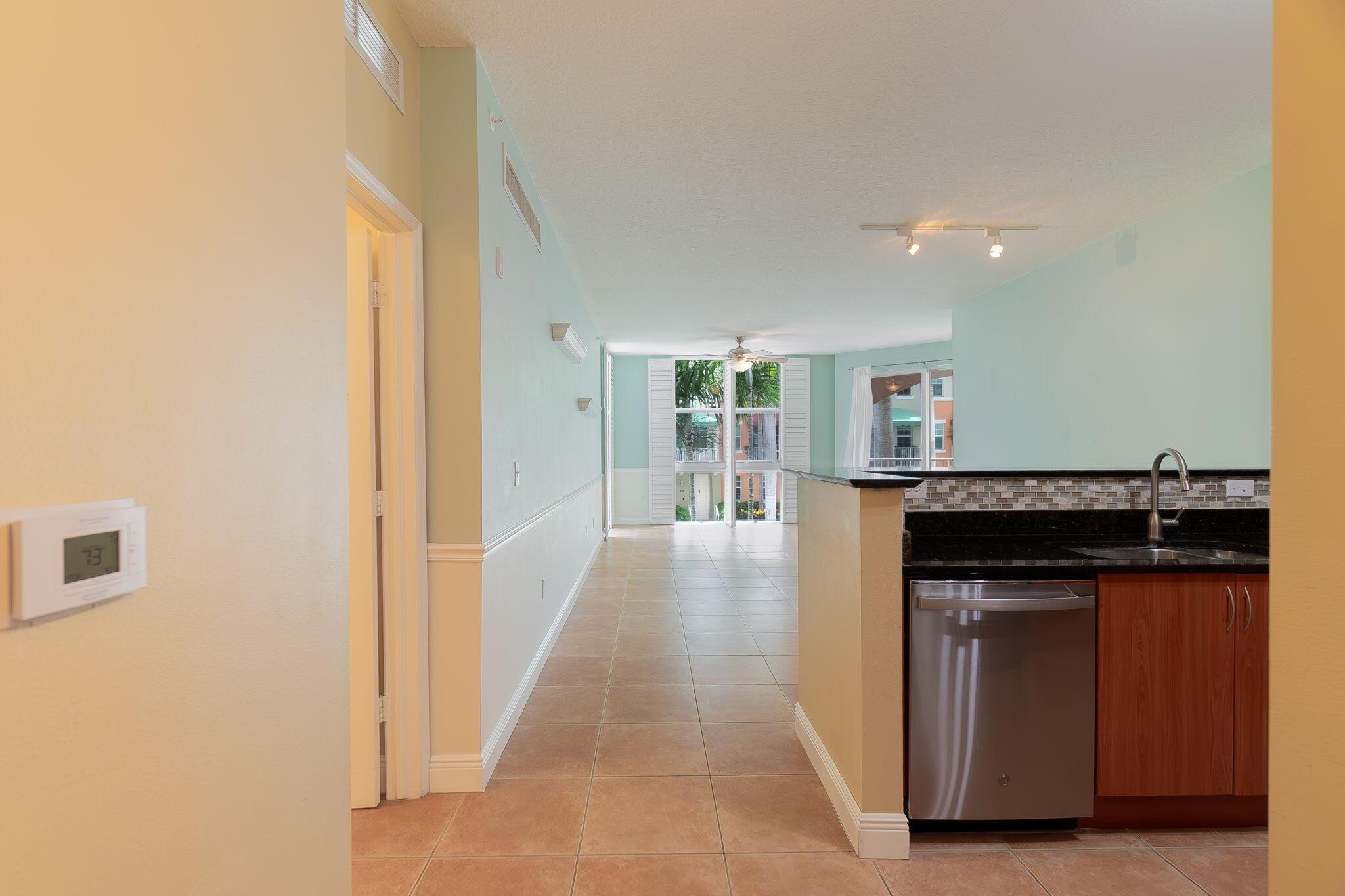 804 E Windward Way 211, Lantana, FL 33462, Lantana - Photo 3