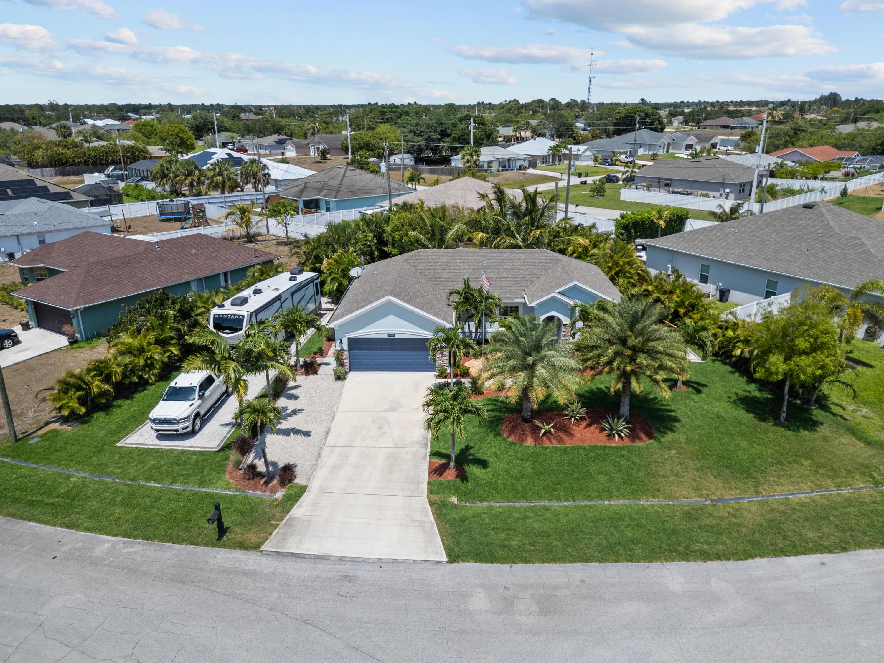 449 SW BRADSHAW Circle, Port St. Lucie, FL 34953, Port St. Lucie - Photo 3