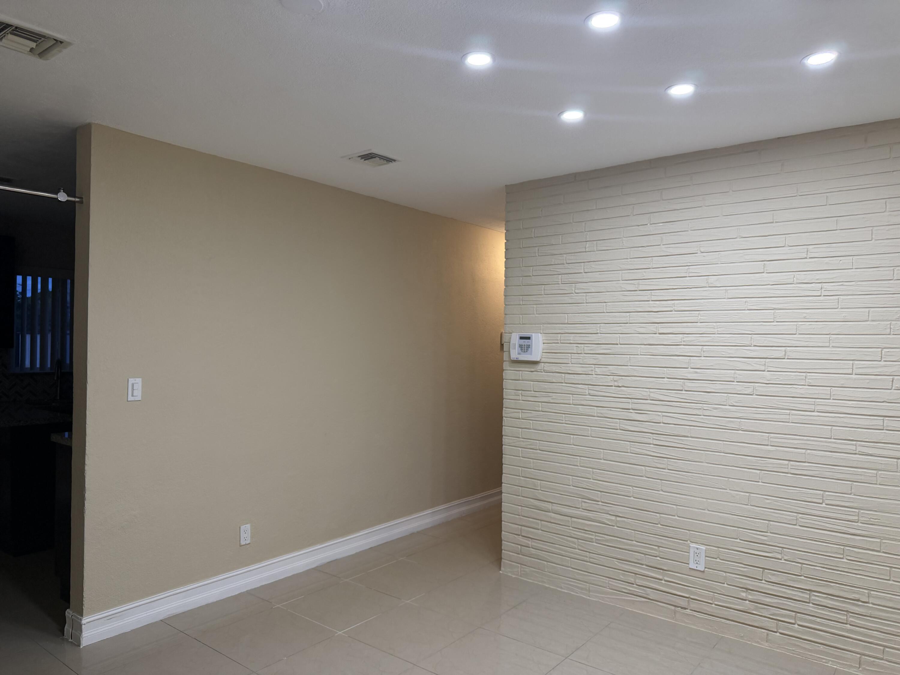4011 SW 28TH Street, West Park, FL 33023, West Park - Photo 2