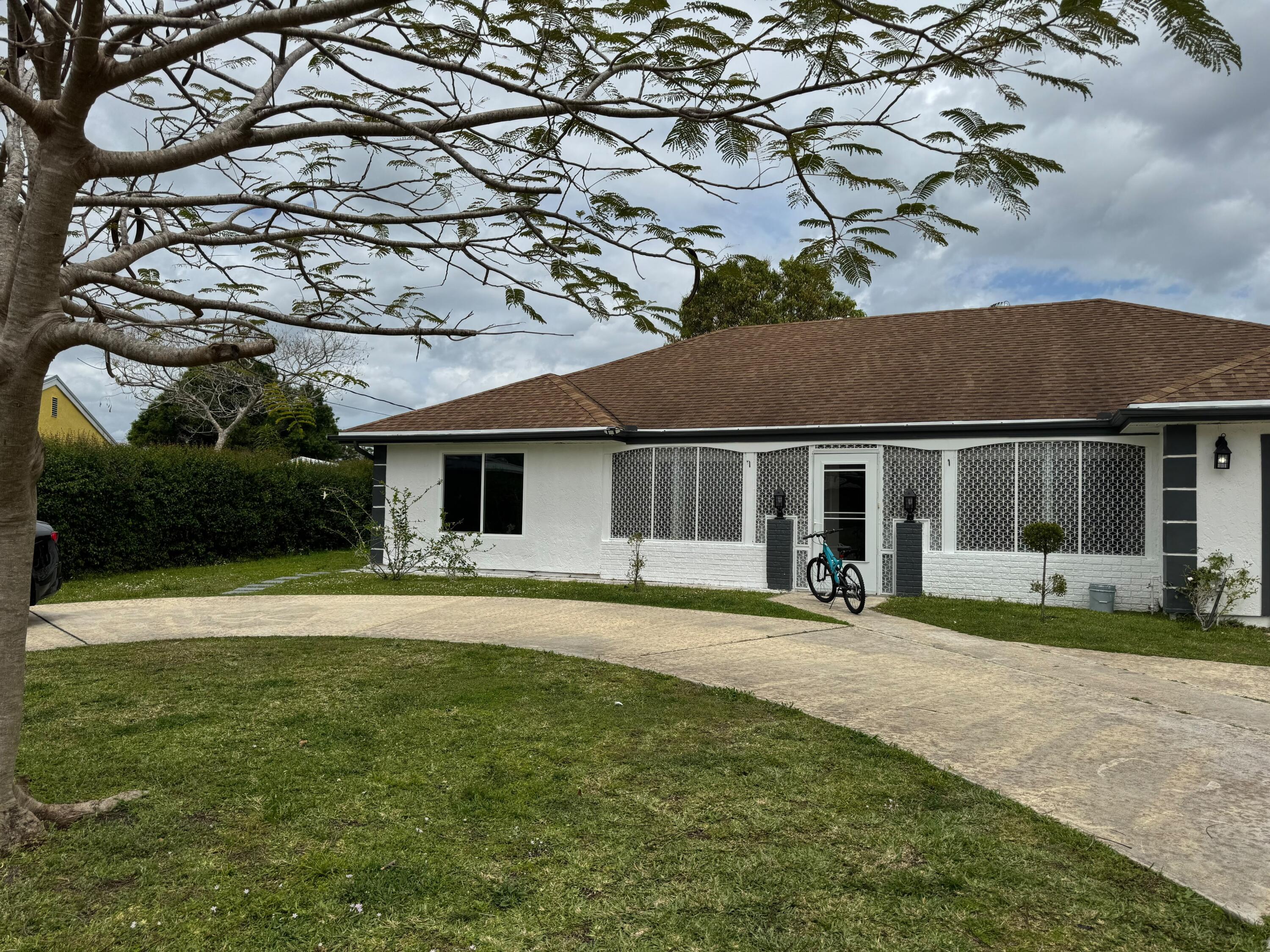 1691 SE Goucho Avenue, Port St. Lucie, FL 34952, Port St. Lucie - Photo 2