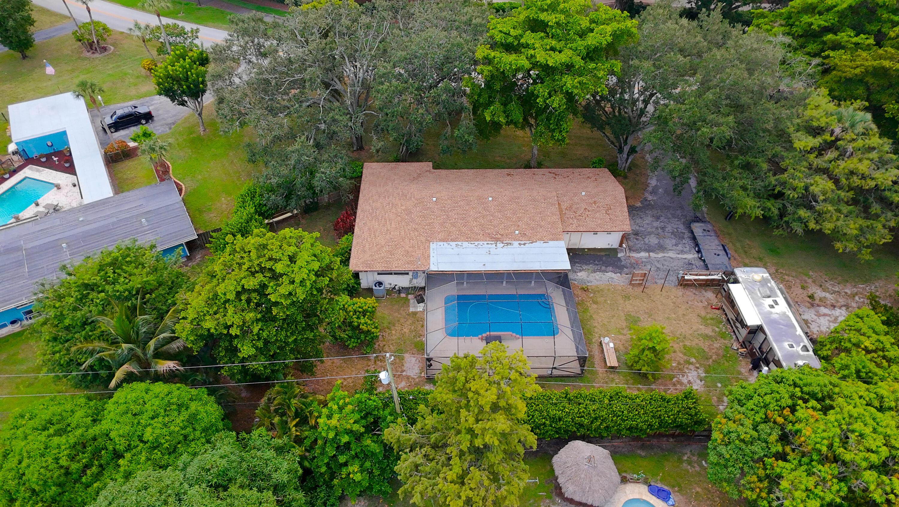 4511 E Country Club Circle, Plantation, FL 33317, Plantation - Photo 2