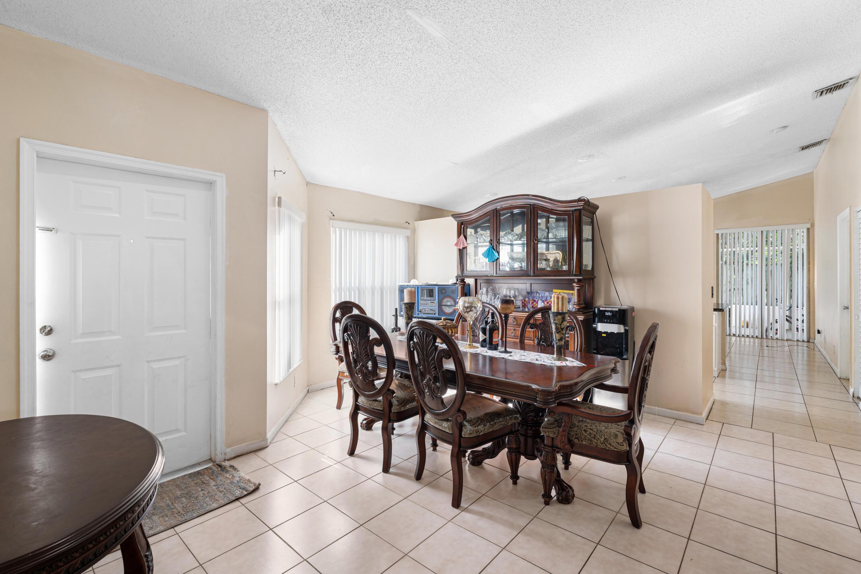 6179 SAVANNAH Way, Lake Worth, FL 33463, Lake Worth - Photo 4