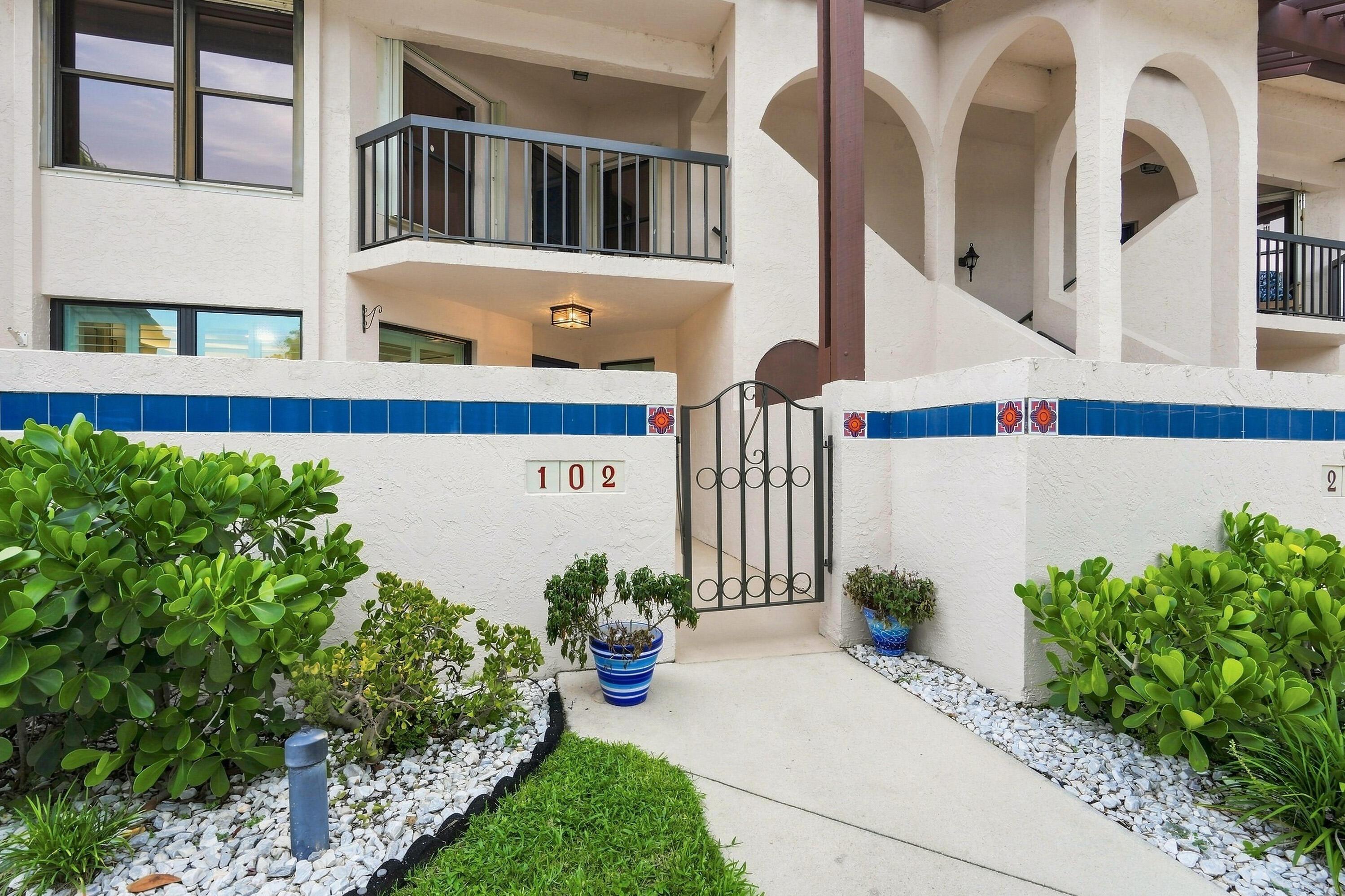 3410 SE MARTINIQUE Trace 102, Stuart, FL 34997, Stuart