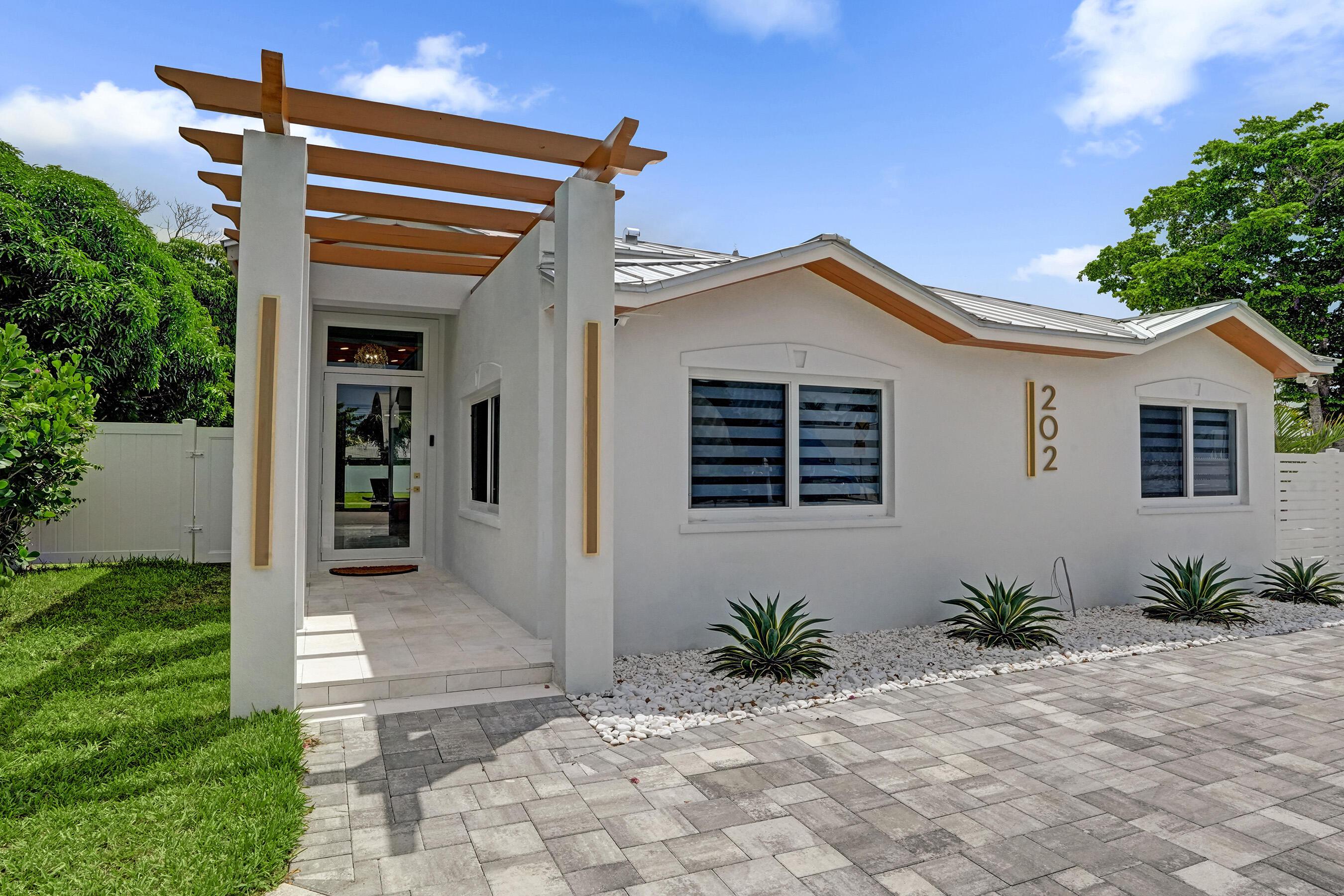 202 SE 4TH Street, Delray Beach, FL 33483, Delray Beach - Photo 3