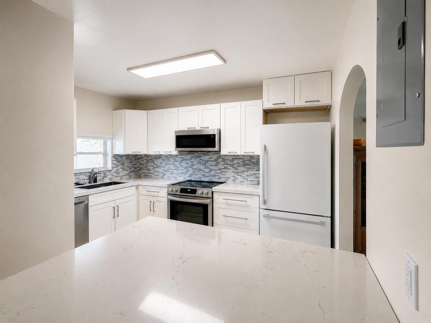 9411 N Hollybrook Lake Drive 309, Pembroke Pines, FL 33025, Pembroke Pines