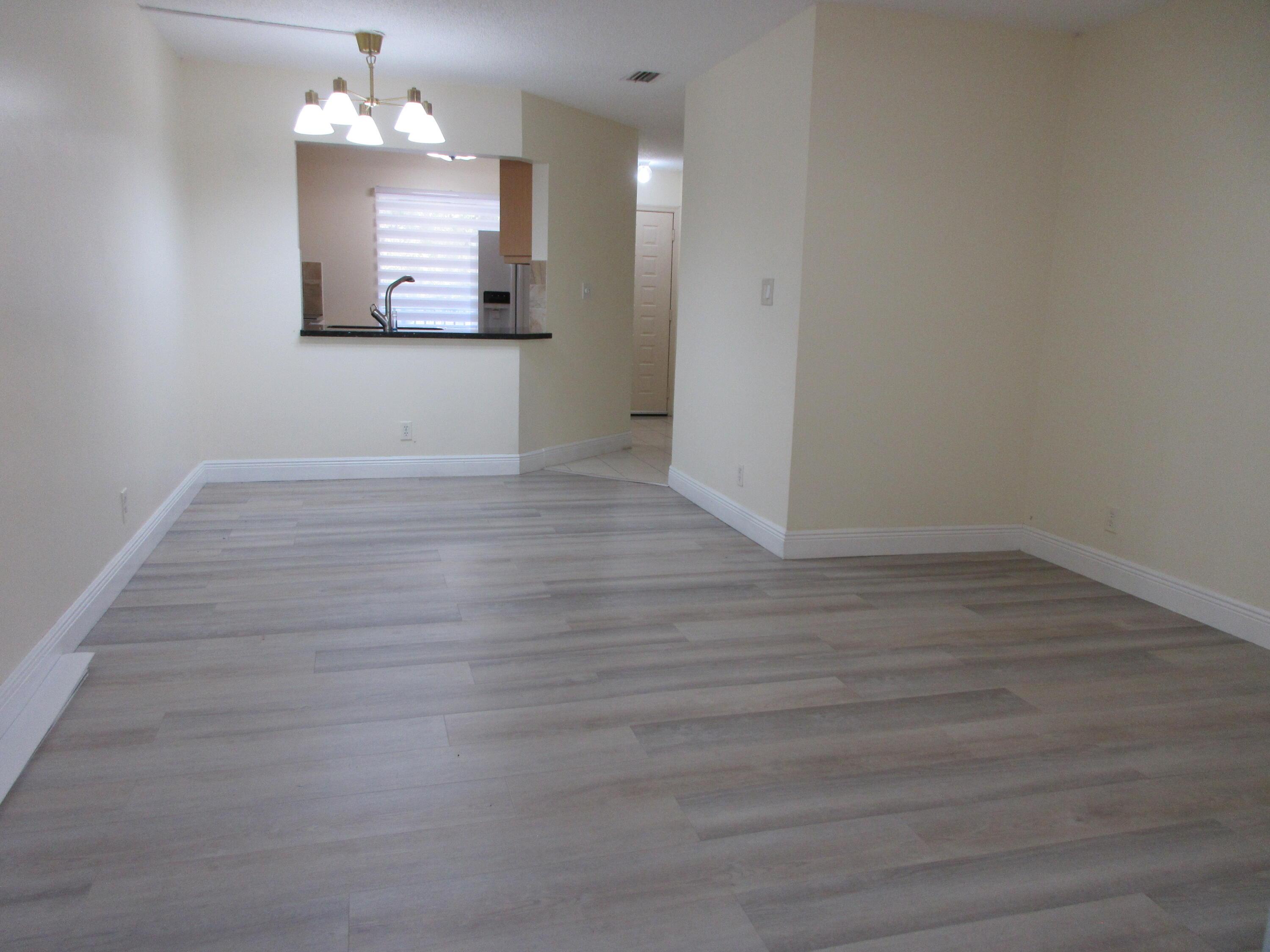 9180 NW 40th Street 9180, Coral Springs, FL 33065, Coral Springs - Photo 2