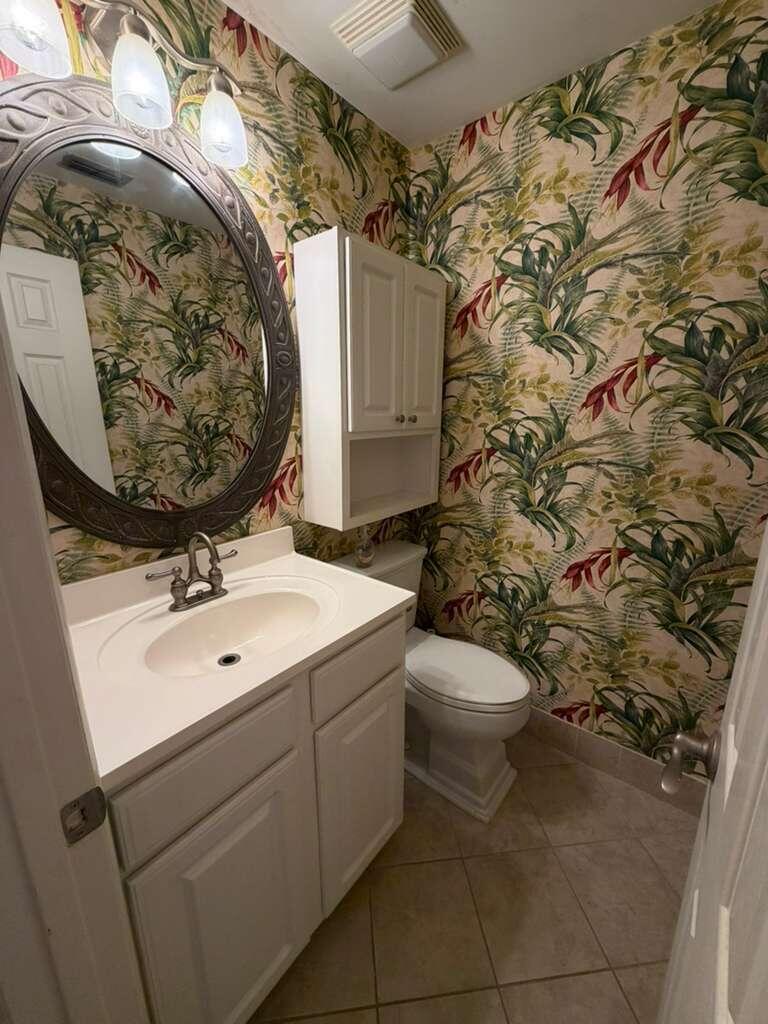 2050 Oleander Boulevard 2-202, Fort Pierce, FL 34950, Fort Pierce - Photo 3