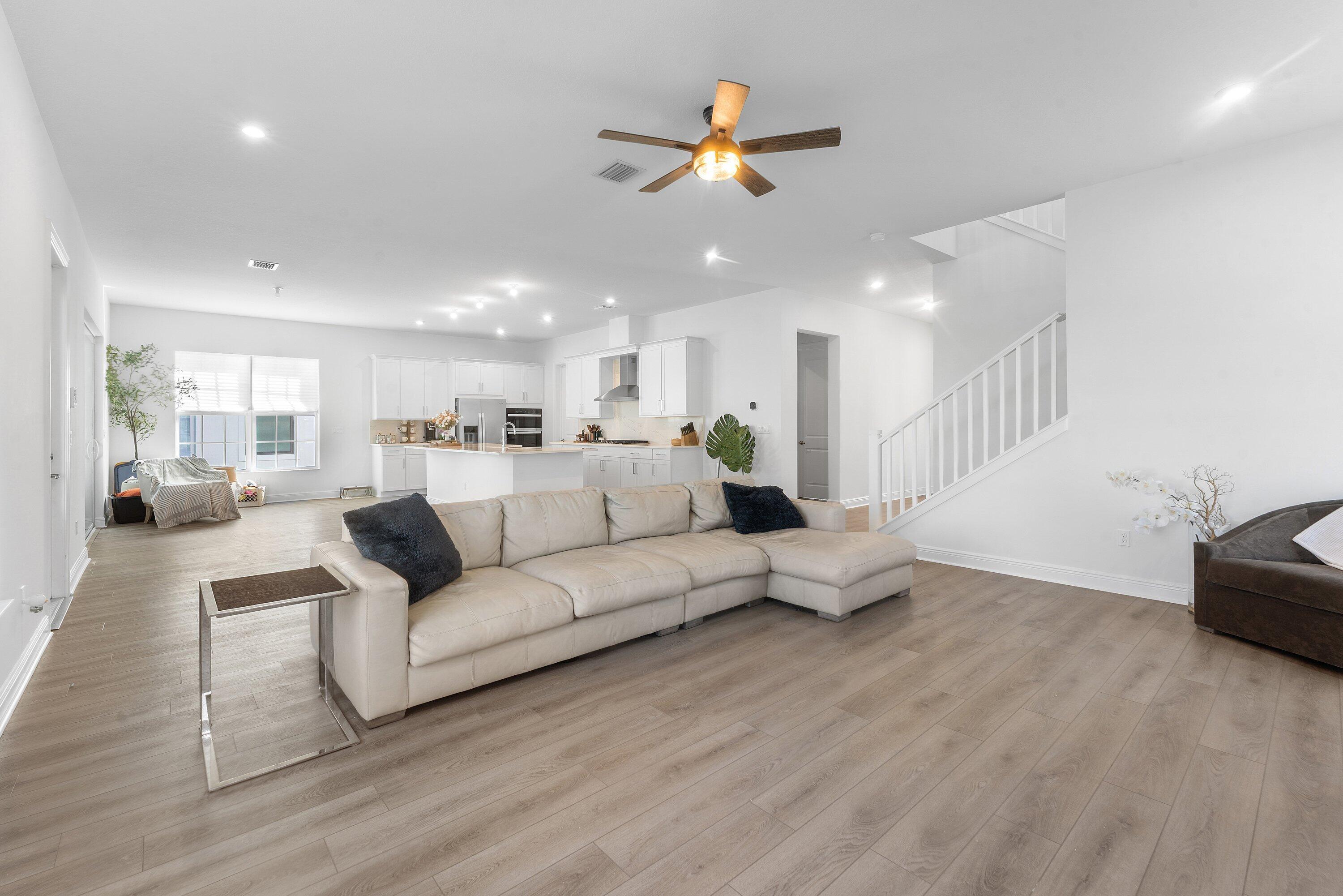 800 SW Prairie Avenue, Palm City, FL 34990, Palm City - Photo 3