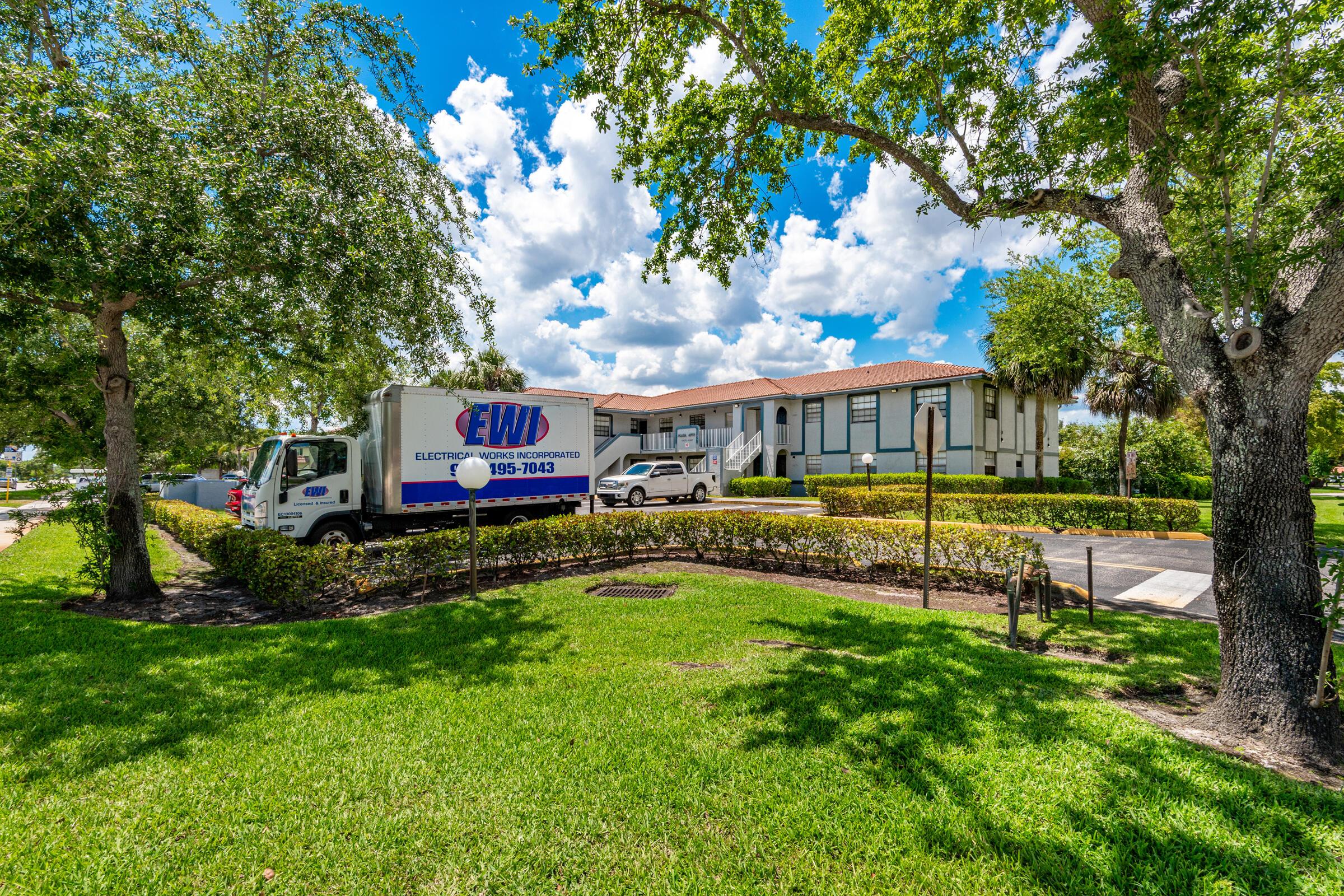 10675 Royal Palm Boulevard, Coral Springs, FL 33065, Coral Springs - Photo 3
