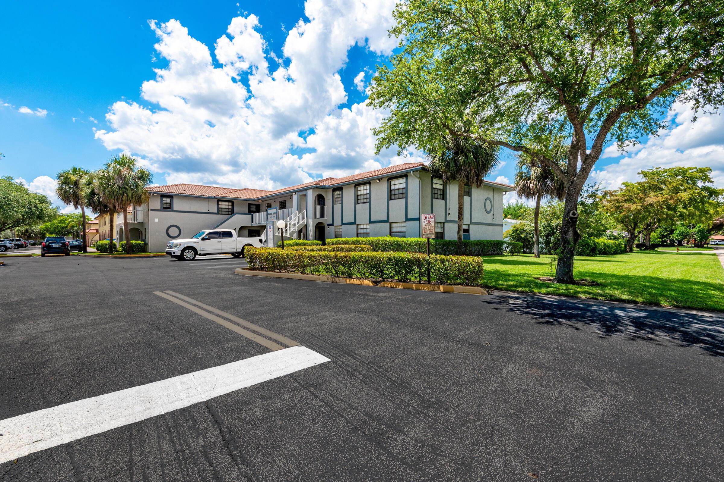 10675 Royal Palm Boulevard, Coral Springs, FL 33065, Coral Springs - Photo 4