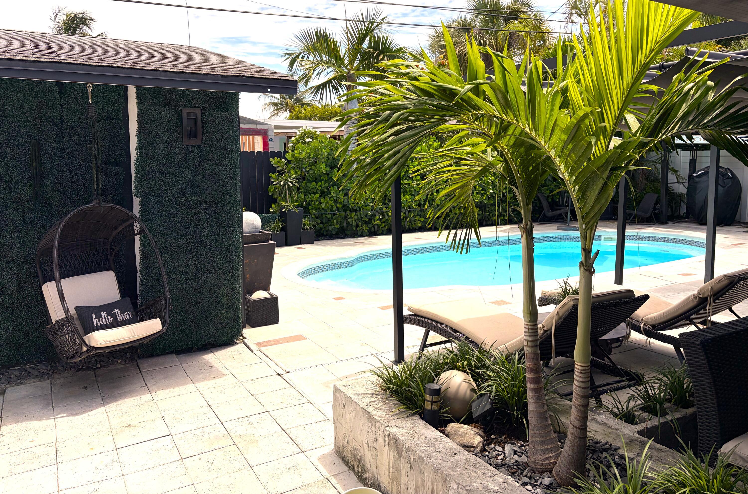 372 LYTLE Street, West Palm Beach, FL 33405, West Palm Beach - Photo 2