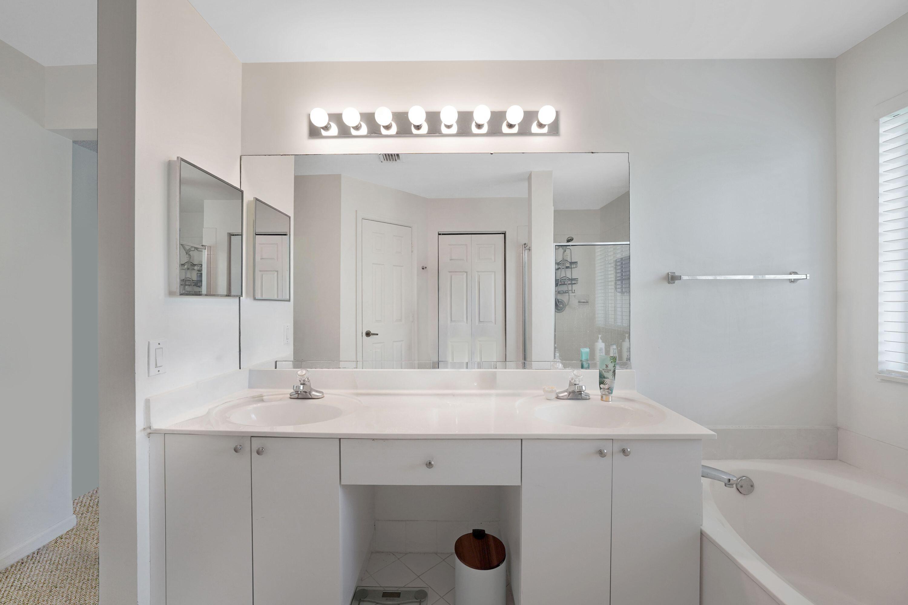 1457 BANYAN Way, Weston, FL 33327, Weston - Photo 3