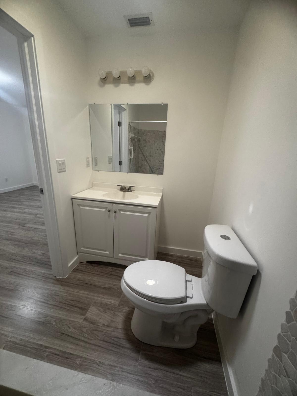 15466 Crystal Lake Drive, North Fort Myers, FL 33917, North Fort Myers - Photo 5