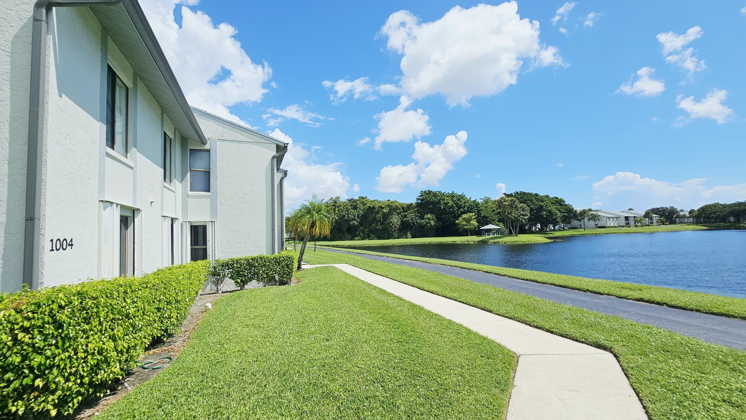 1004 Green Pine Boulevard G1, West Palm Beach, FL 33409, West Palm Beach - Photo 2