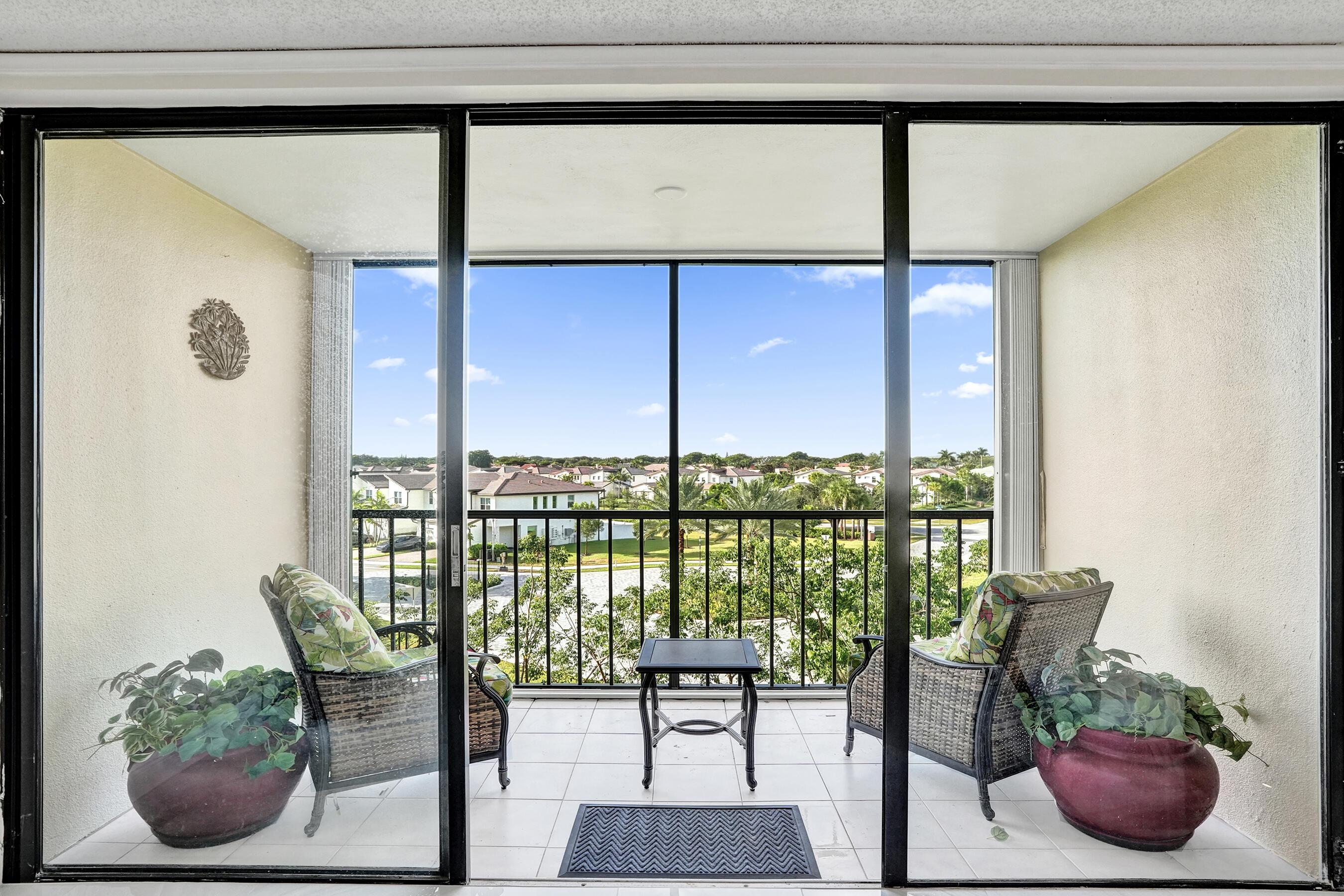 5951 WELLESLEY PARK Drive 405, Boca Raton, FL 33433, Boca Raton - Photo 3