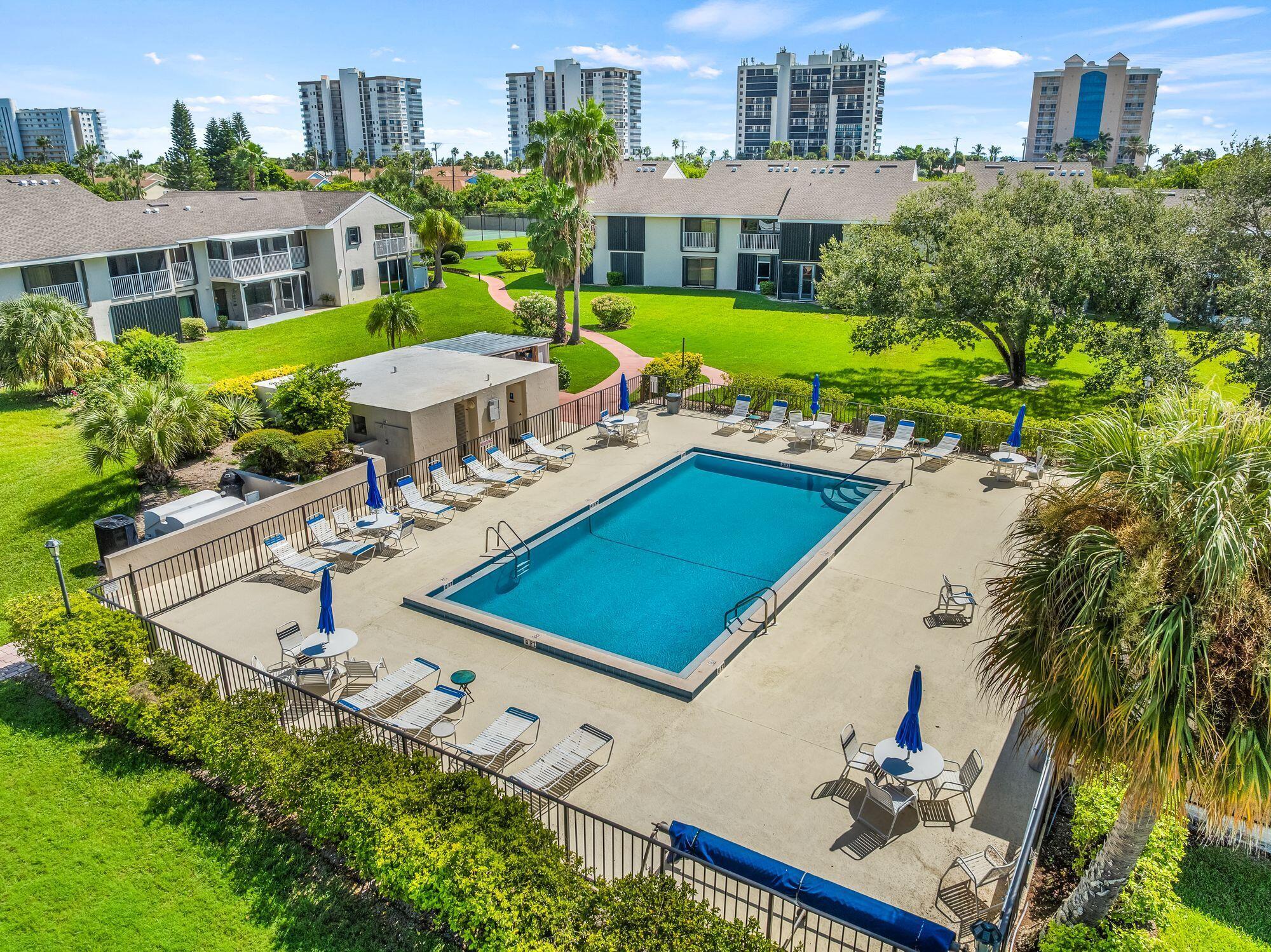 3209 S Lakeview Circle 8202, Hutchinson Island, FL 34949, Hutchinson Island - Photo 2