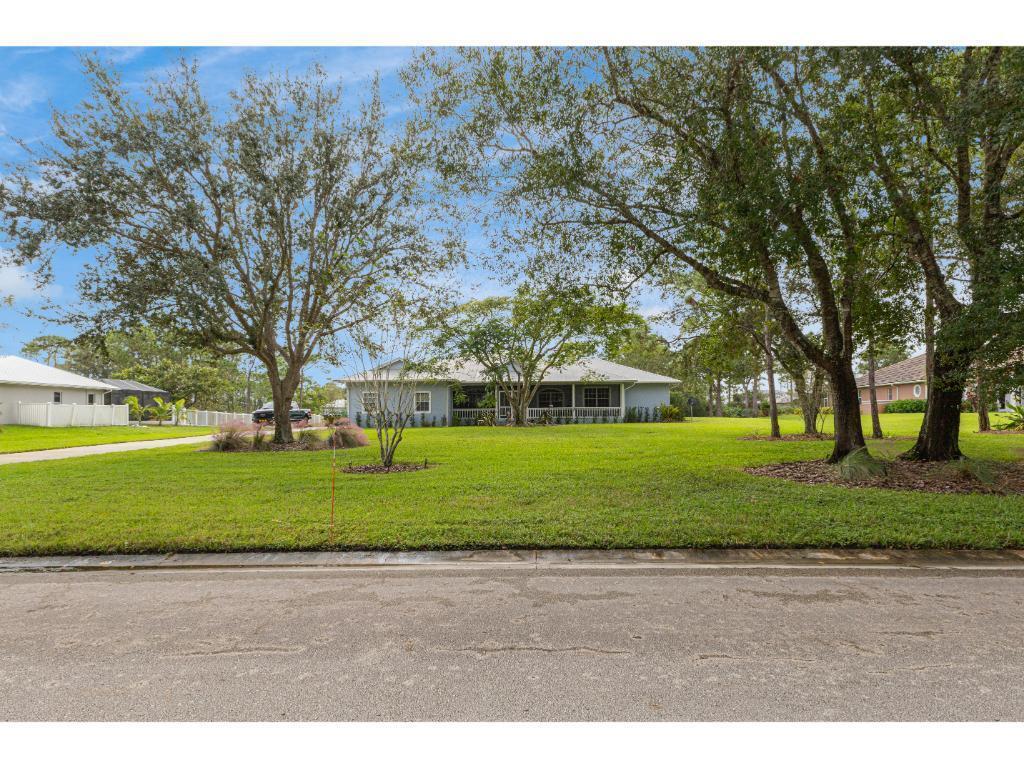 10611 Pine Needle Drive, Fort Pierce, FL 34945, Fort Pierce - Photo 4