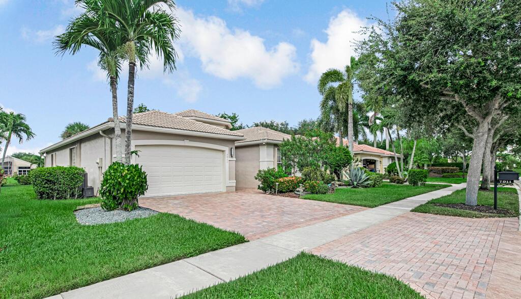 7911 Ferndale Bend Drive, Lake Worth, FL 33467, Lake Worth - Photo 2