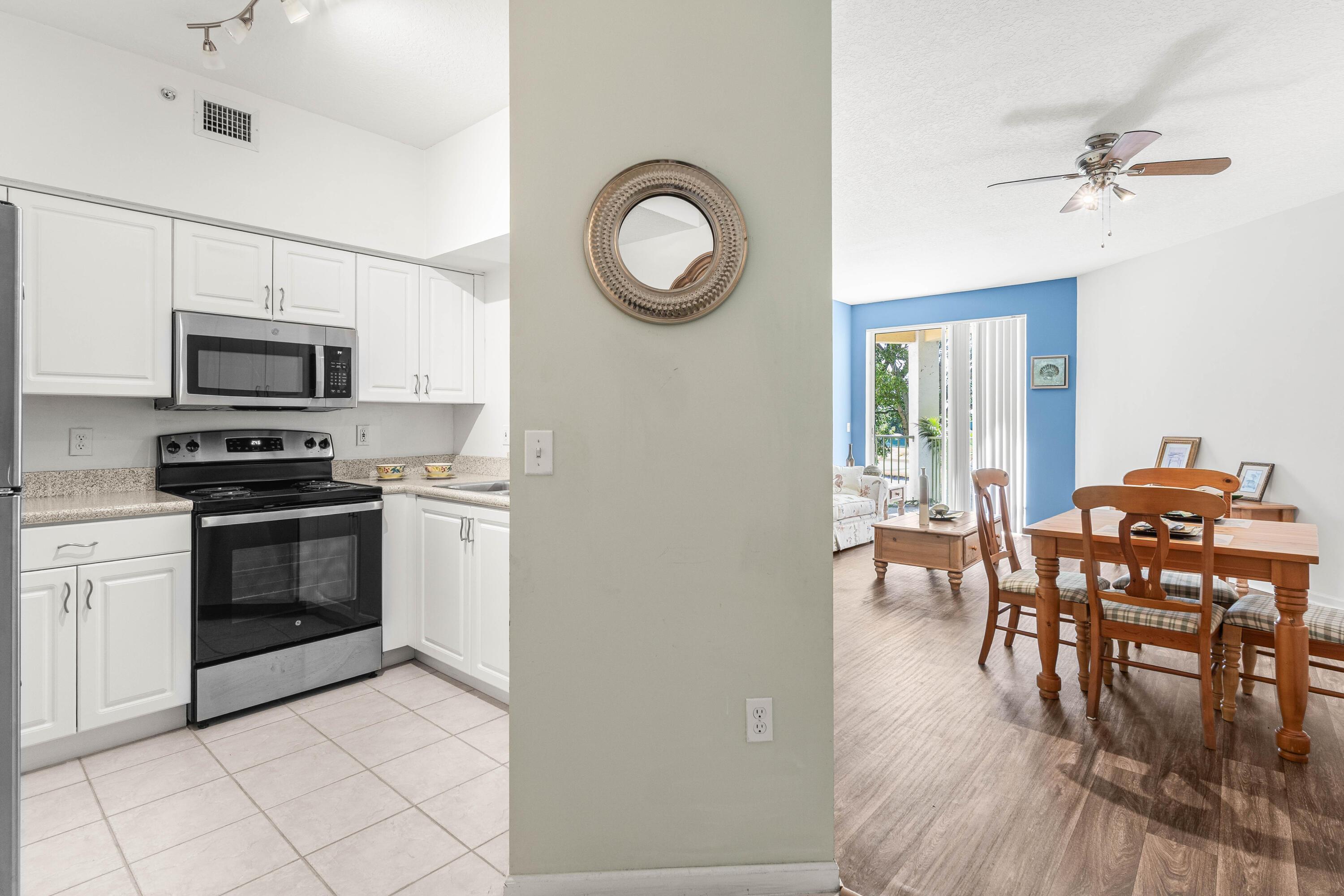 1957 BRANDYWINE Road 207, West Palm Beach, FL 33409, West Palm Beach