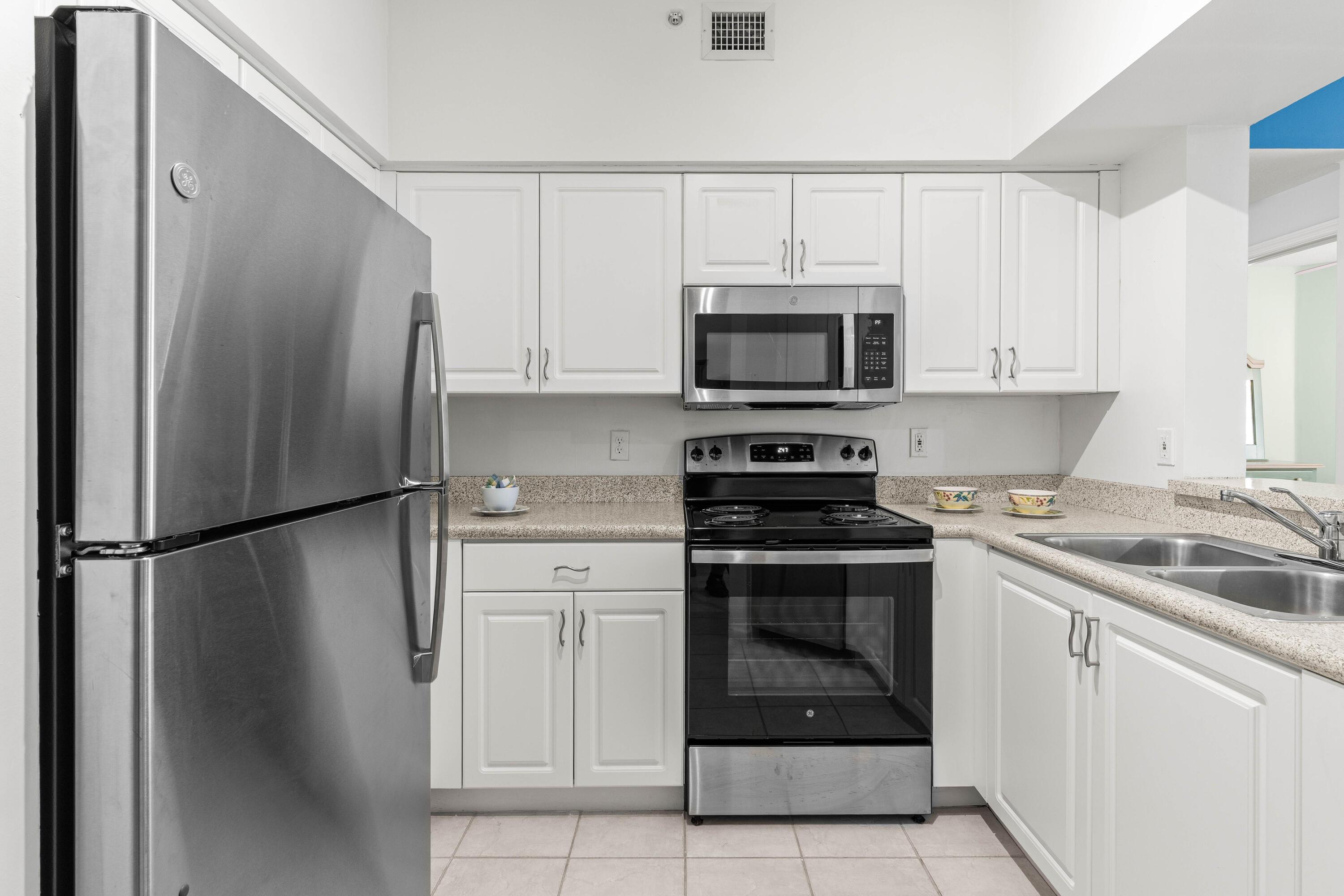 1957 BRANDYWINE Road 207, West Palm Beach, FL 33409, West Palm Beach - Photo 2
