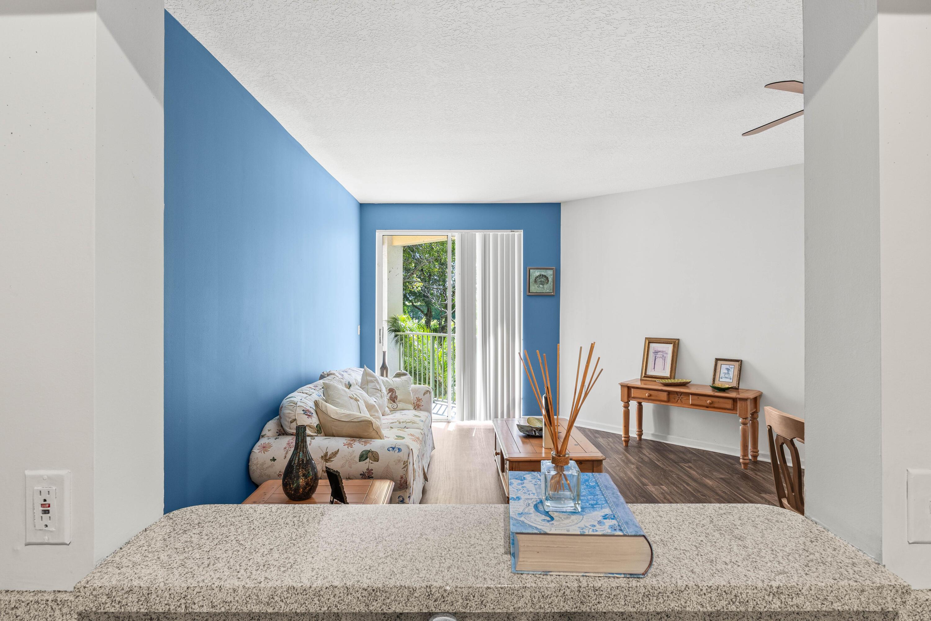 1957 BRANDYWINE Road 207, West Palm Beach, FL 33409, West Palm Beach - Photo 4