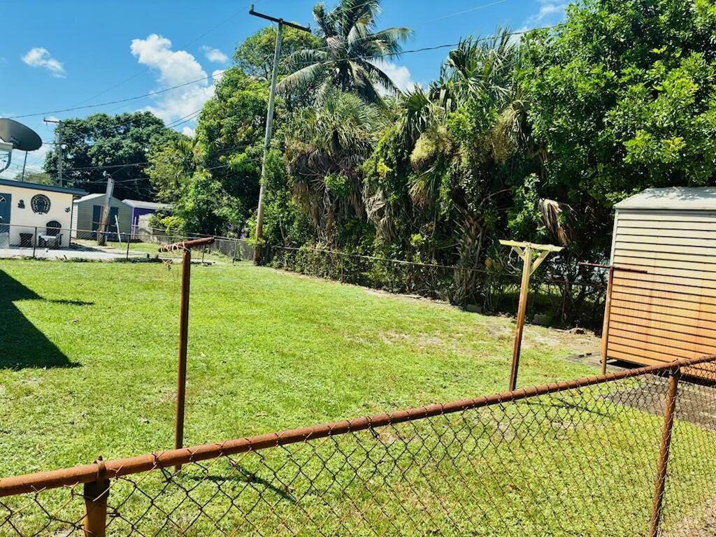1321 NW 32nd Avenue, Lauderhill, FL 33311, Lauderhill - Photo 2