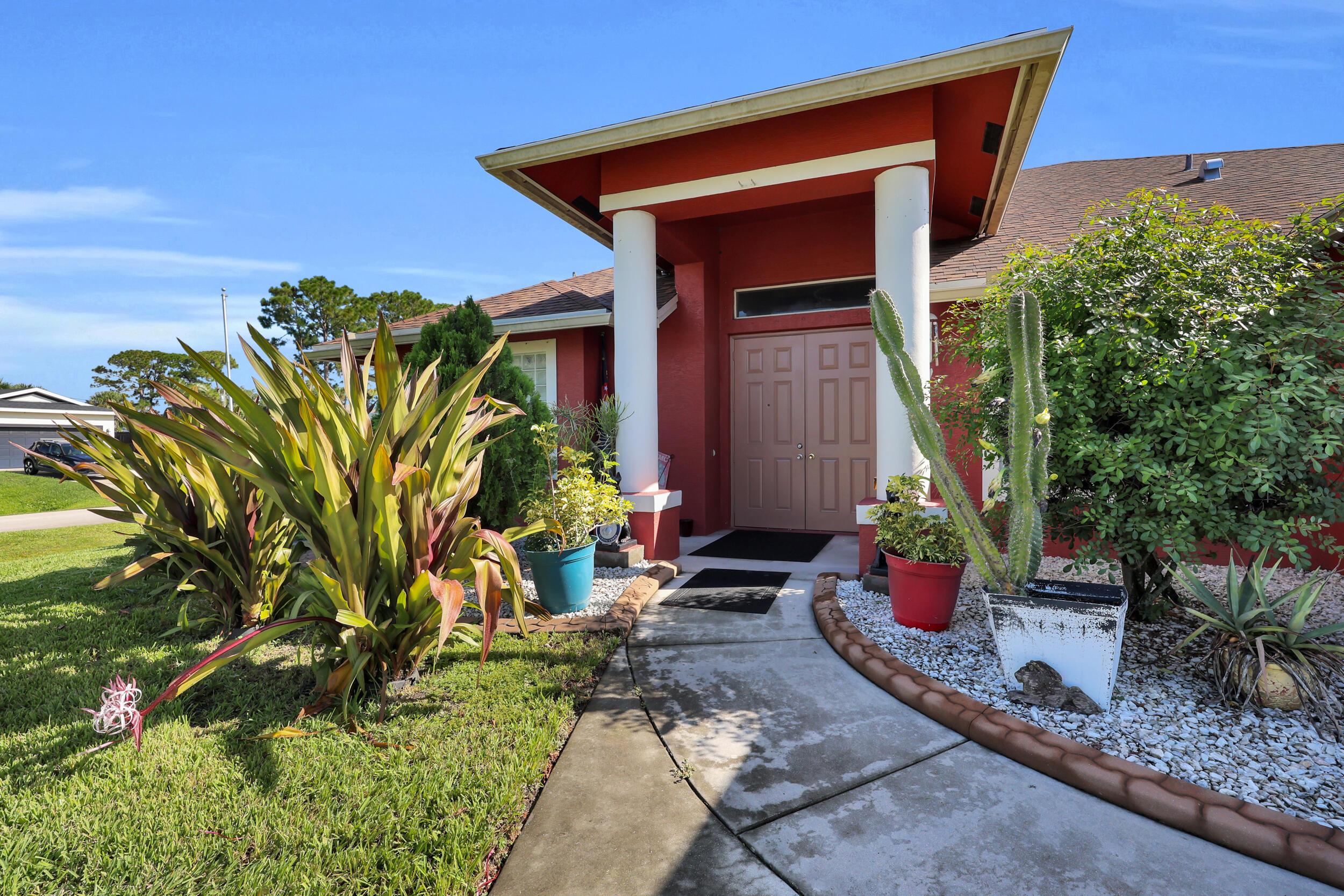 362 SW PAW Court, Port St. Lucie, FL 34953, Port St. Lucie - Photo 3