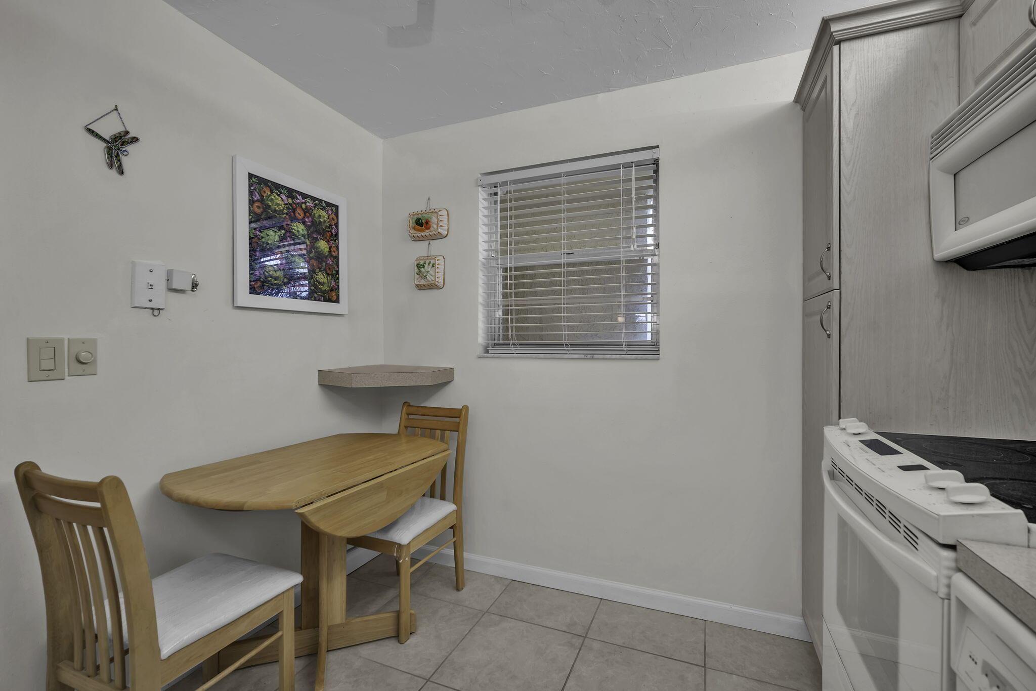 3231 Holiday Springs Boulevard 306, Margate, FL 33063, Margate - Photo 5