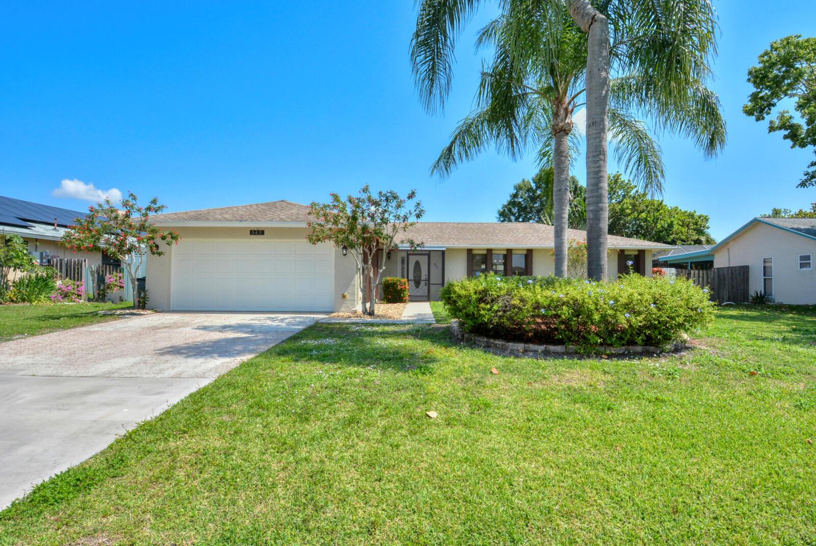 943 SE Browning Avenue, Port St. Lucie, FL 34983, Port St. Lucie