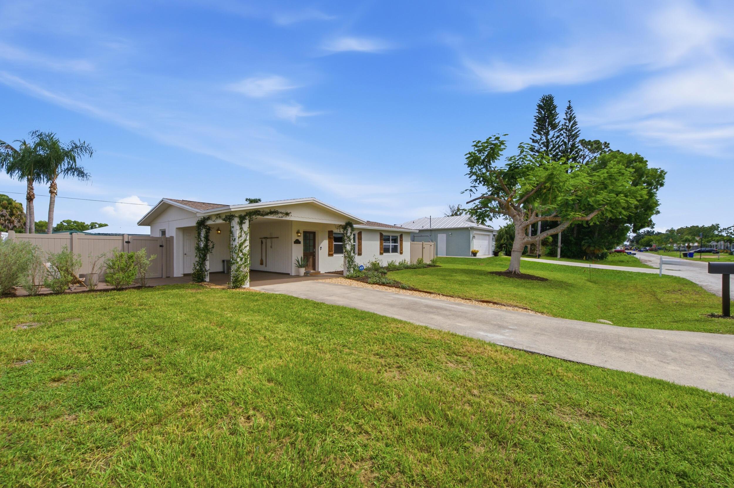 1803 SE Lafayette Street, Stuart, FL 34997, Stuart - Photo 5