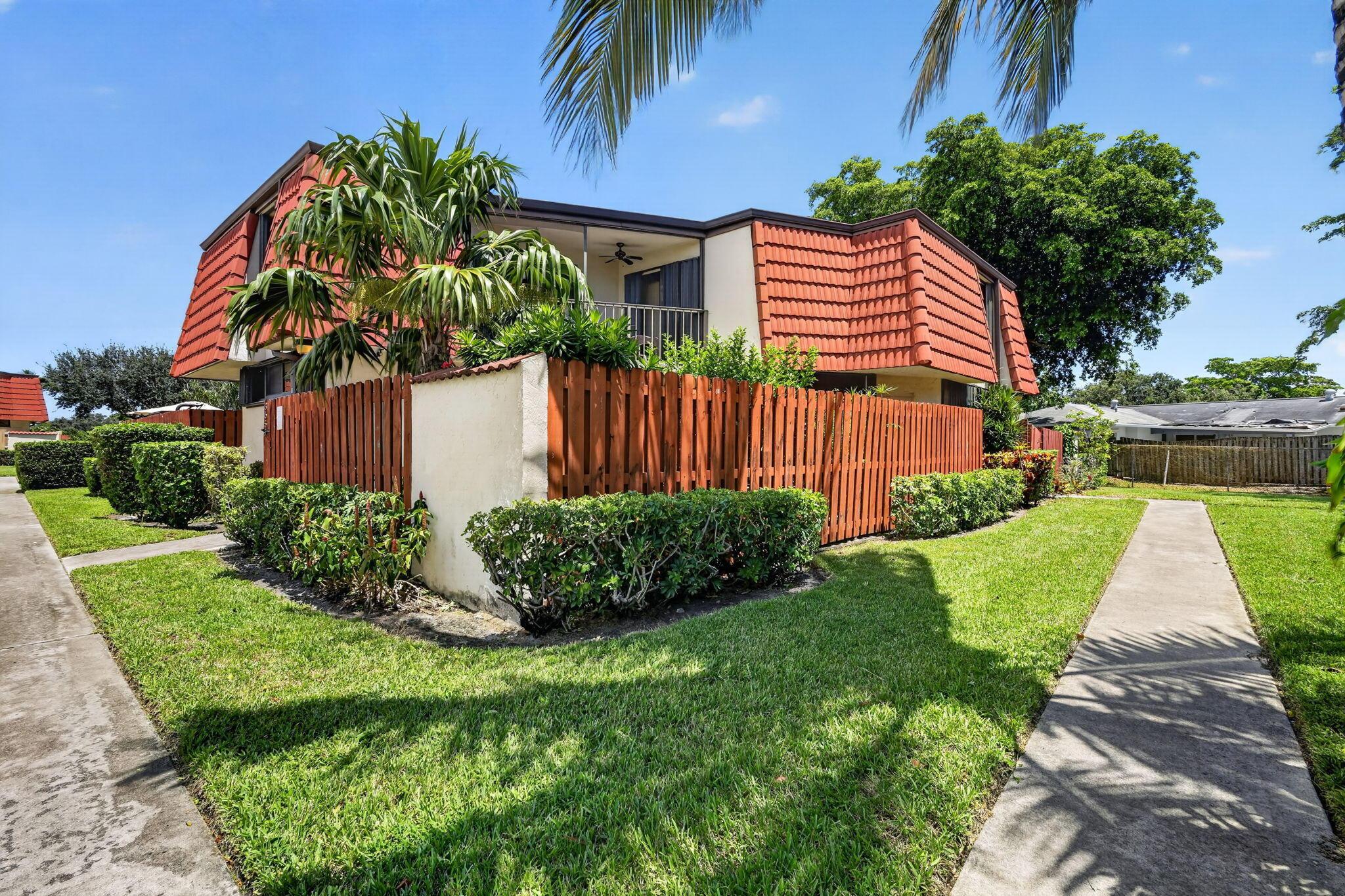 3659 VICTORIA Drive, West Palm Beach, FL 33406, West Palm Beach - Photo 2