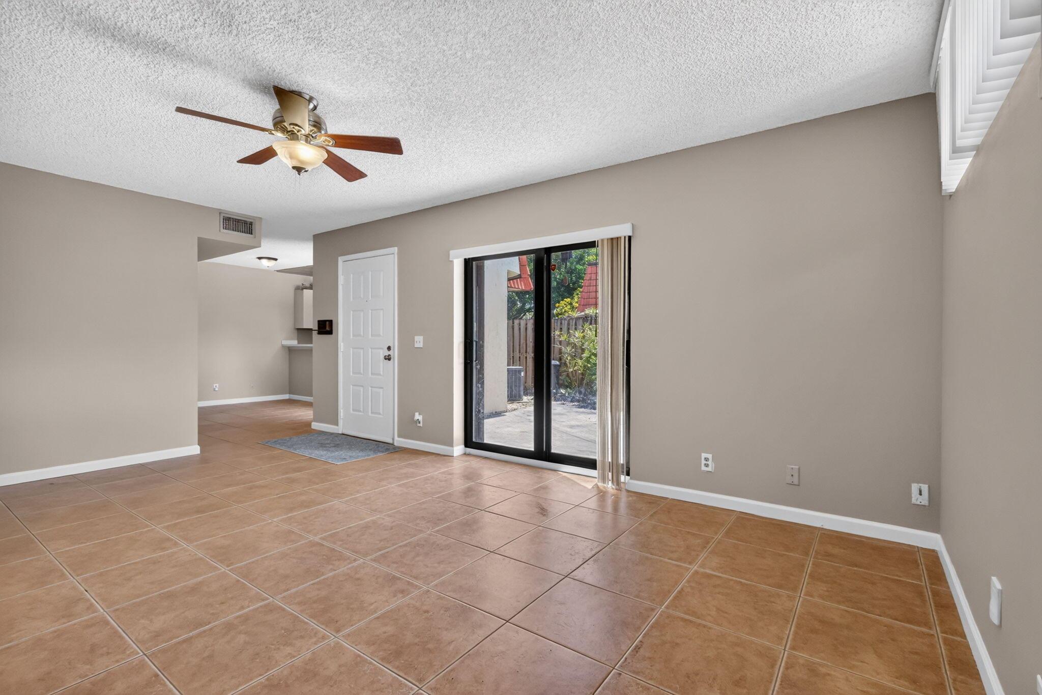 3659 VICTORIA Drive, West Palm Beach, FL 33406, West Palm Beach - Photo 4