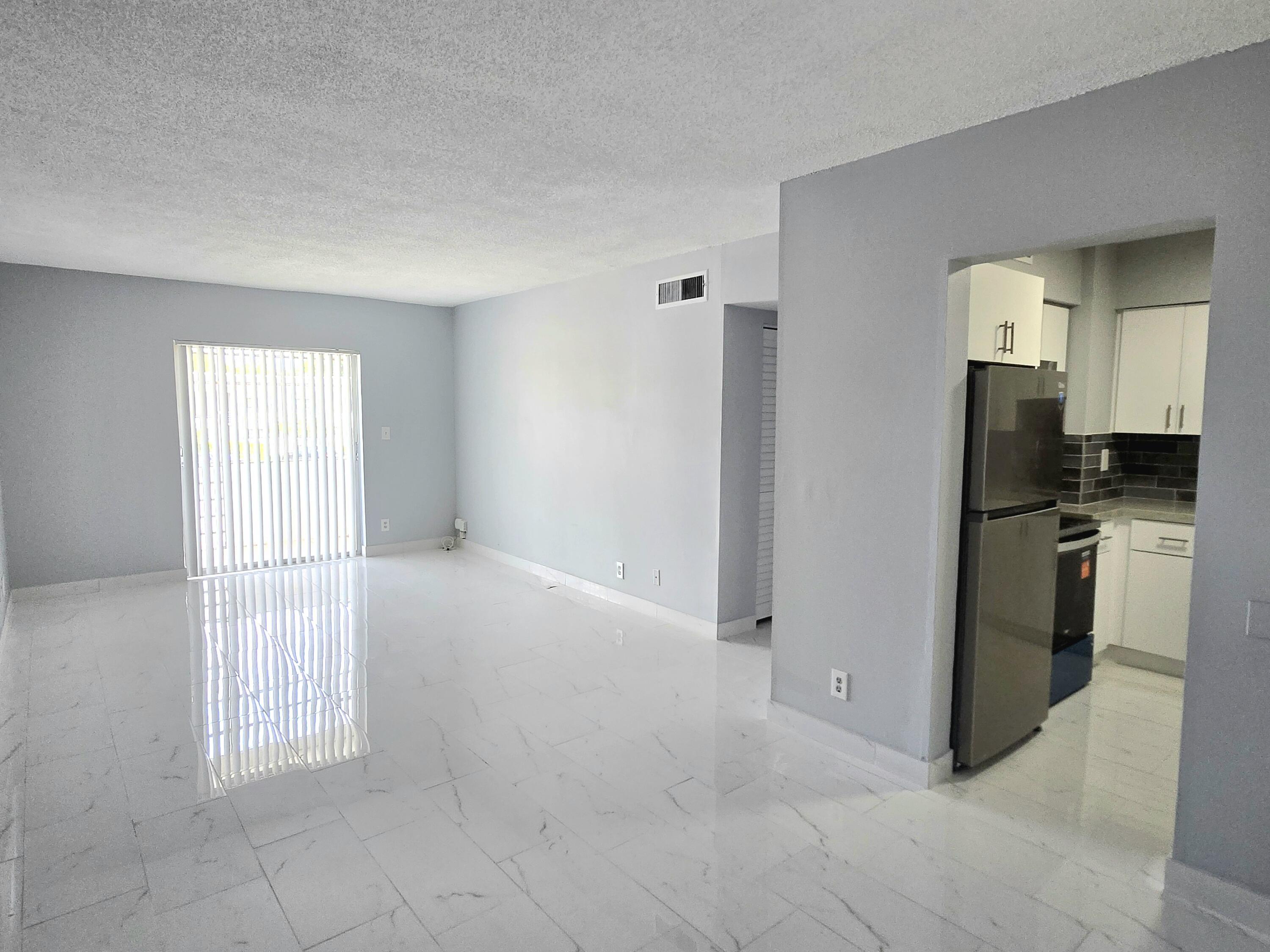 6505 WINFIELD Boulevard B-31, Margate, FL 33063, Margate