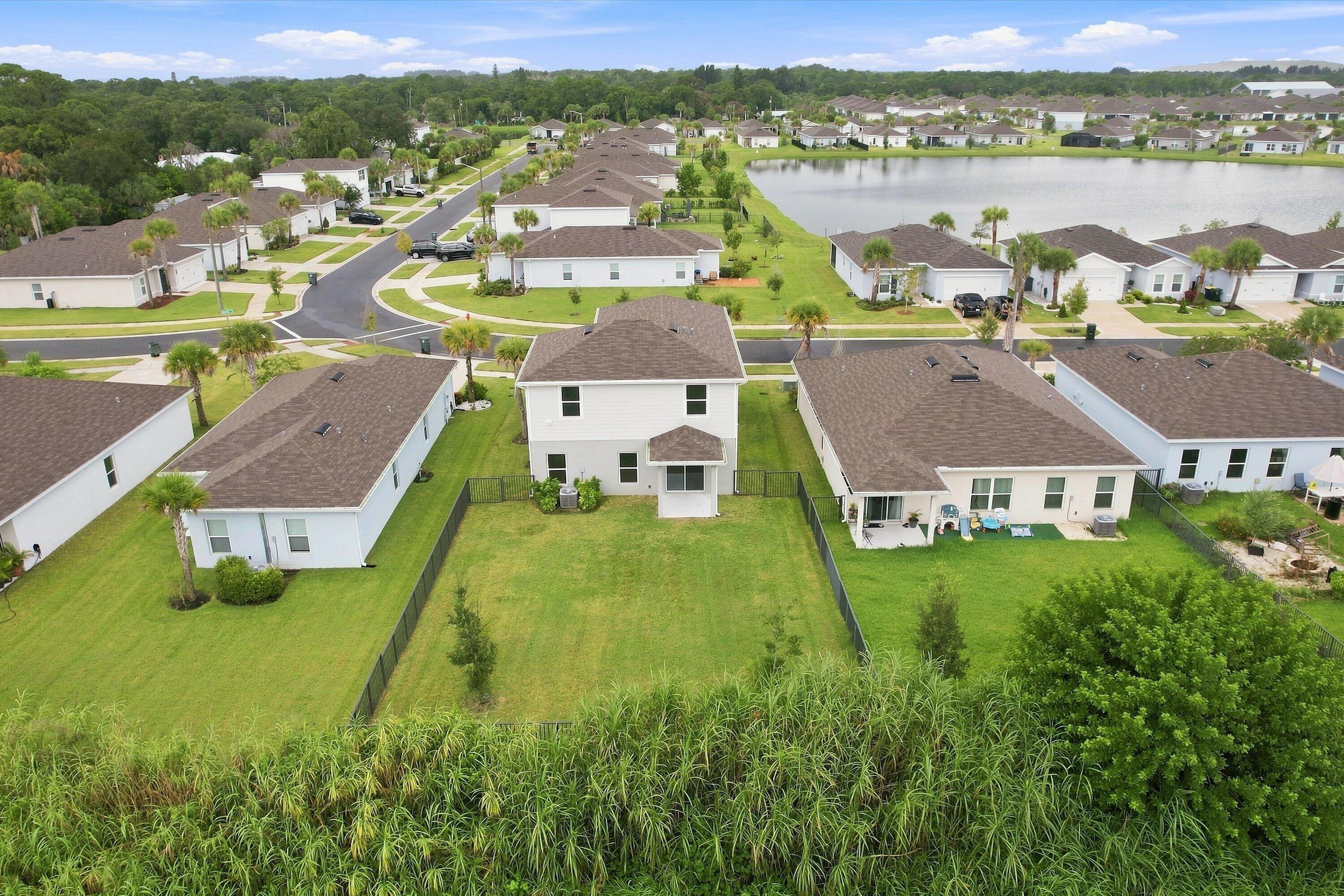 484 CHERIMOYA Street, Fort Pierce, FL 34981, Fort Pierce - Photo 5