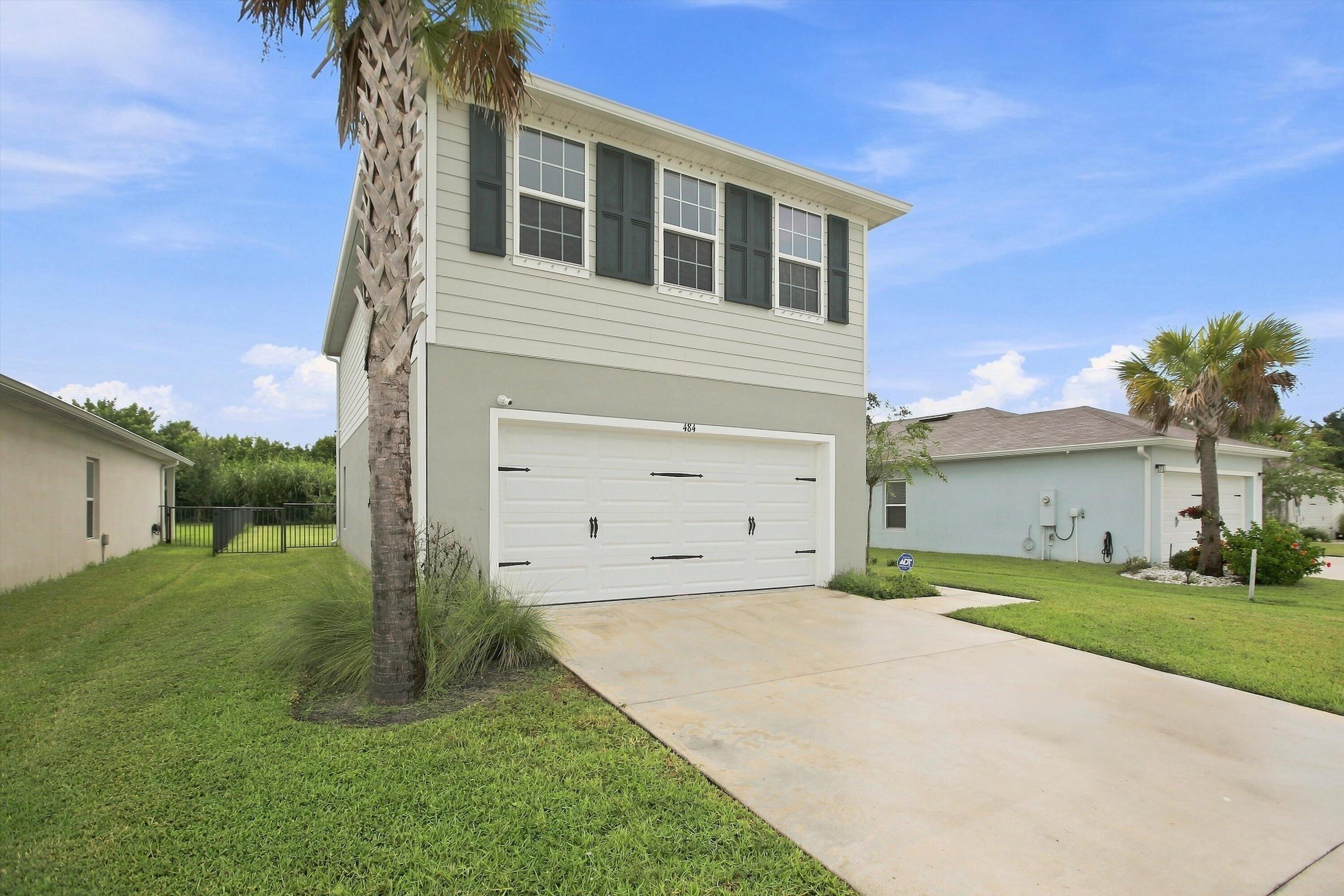 484 CHERIMOYA Street, Fort Pierce, FL 34981, Fort Pierce - Photo 4