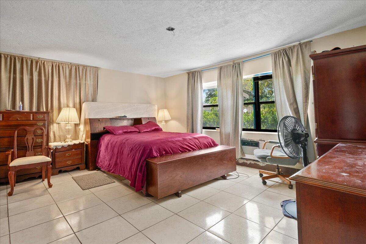 1740 11th Avenue N, Lake Worth Beach, FL 33460, Lake Worth Beach - Photo 5