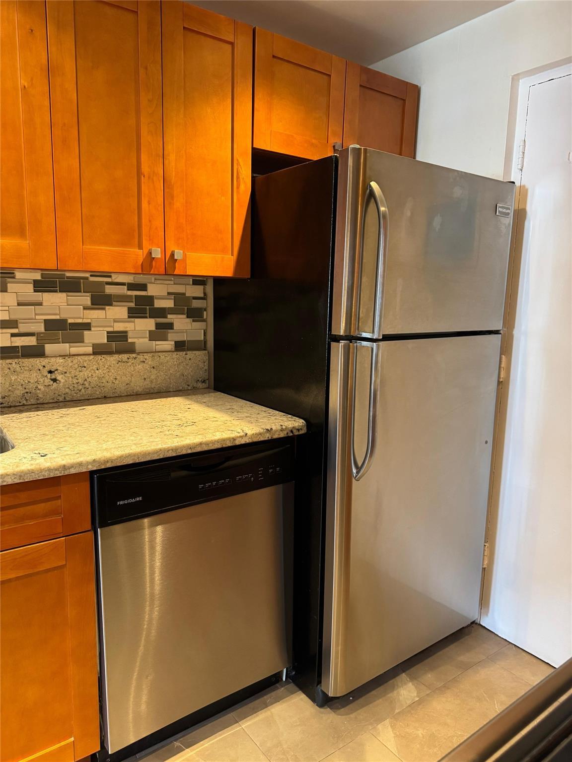 1407 NE 56th Street 201, Fort Lauderdale, FL 33334, Fort Lauderdale - Photo 5