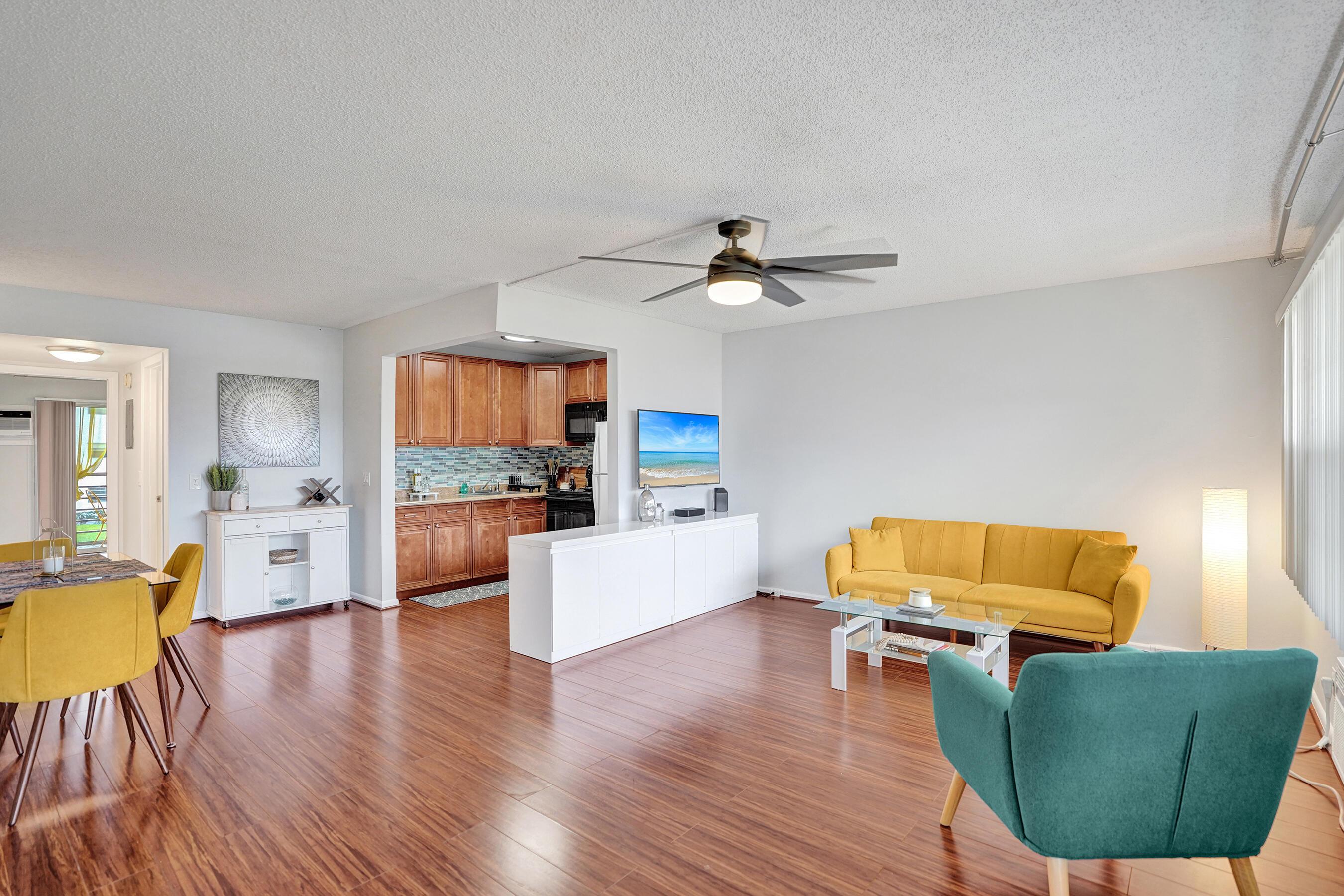 566 Fanshaw N, Boca Raton, FL 33434, Boca Raton