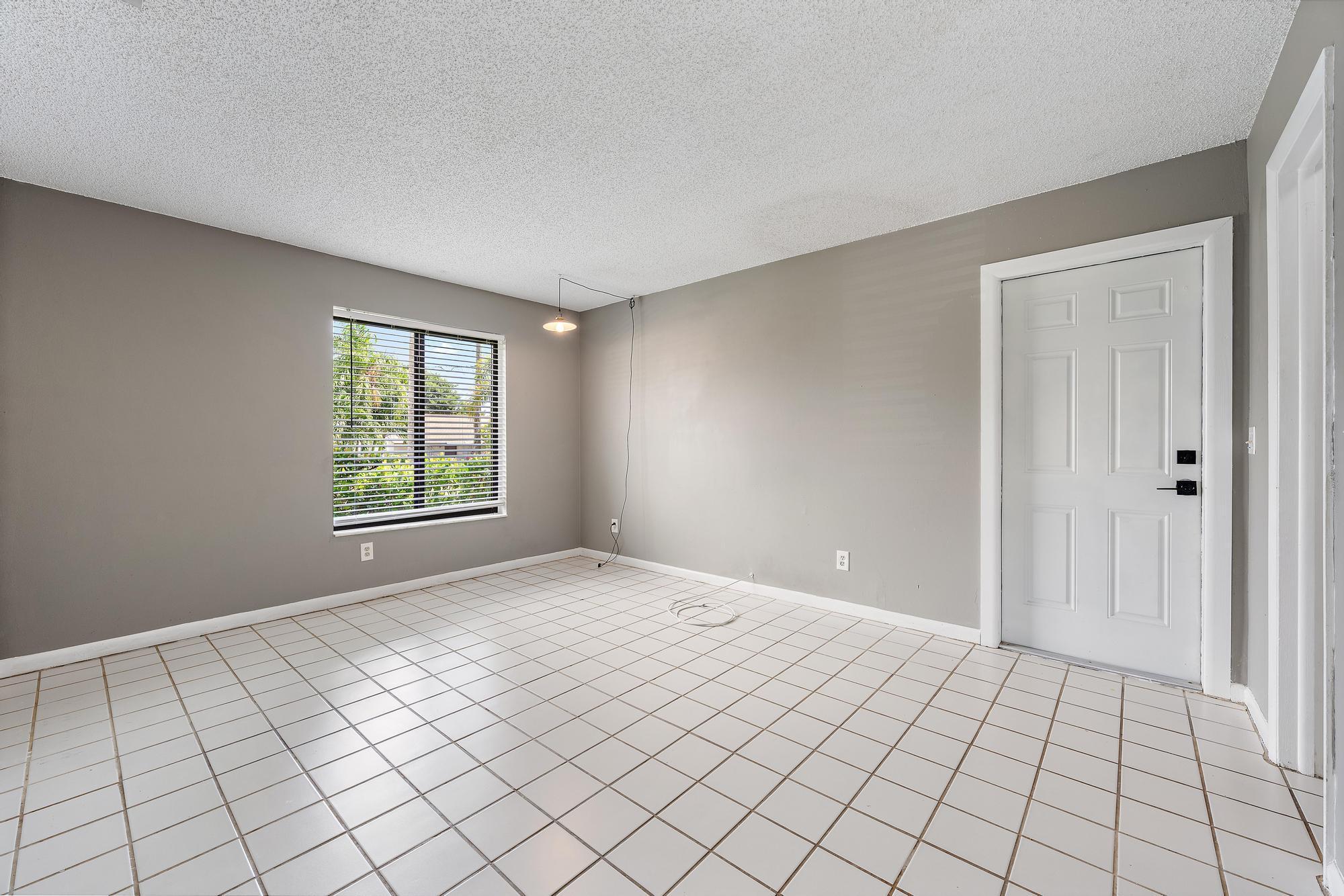 1924 Service Road, North Palm Beach, FL 33408, North Palm Beach - Photo 4