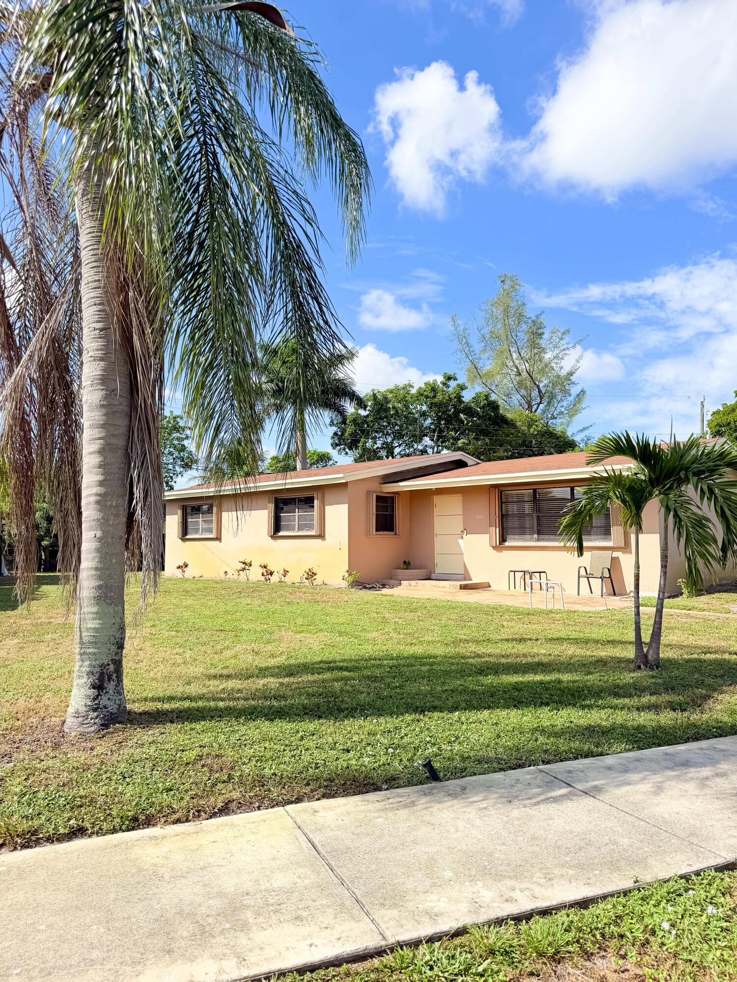 1200 NW 18th Street, Fort Lauderdale, FL 33311, Fort Lauderdale - Photo 3