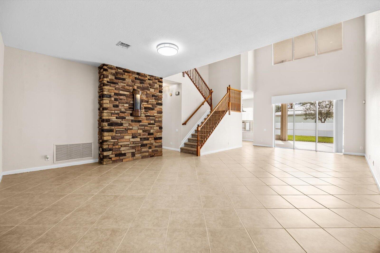 206 NW Magnolia Lakes Boulevard, Port St. Lucie, FL 34986, Port St. Lucie - Photo 4