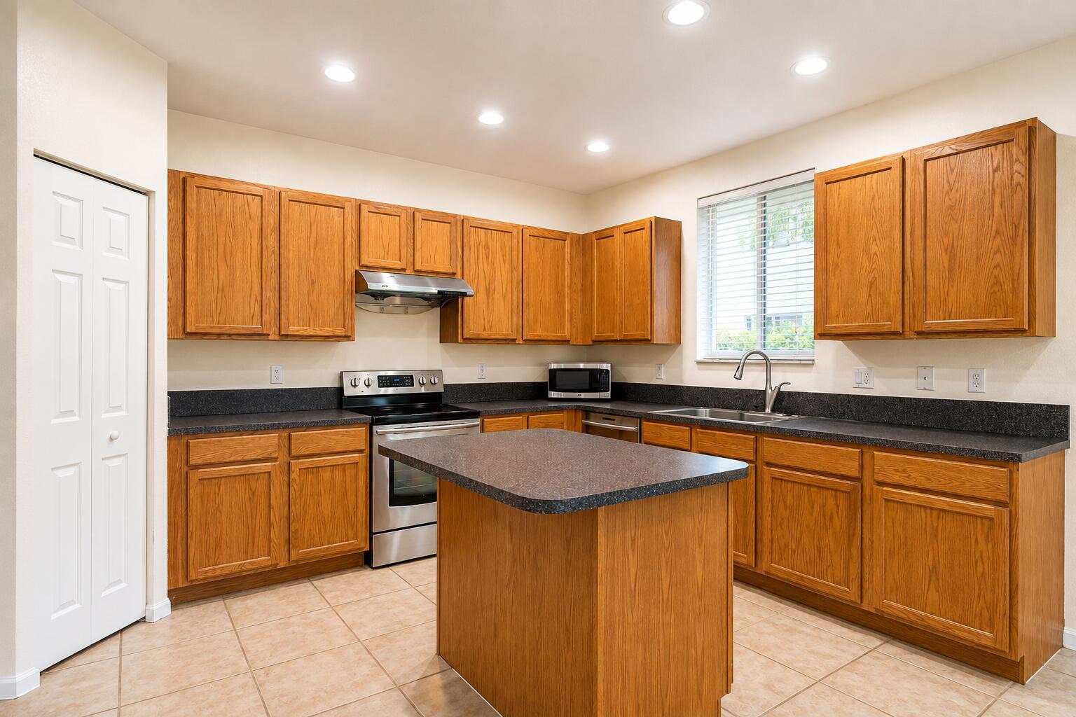 2789 S Evergreen Circle, Boynton Beach, FL 33426, Boynton Beach - Photo 3