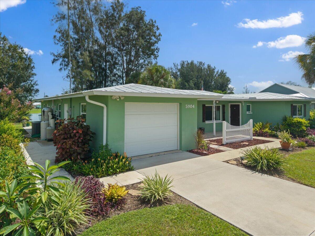 5904 Killarney Avenue, Fort Pierce, FL 34951, Fort Pierce - Photo 4