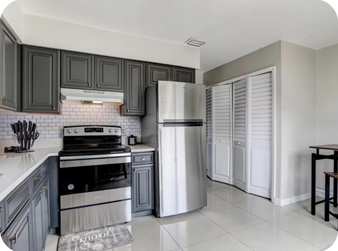 124 WALKER Avenue, Greenacres, FL 33463, Greenacres - Photo 2