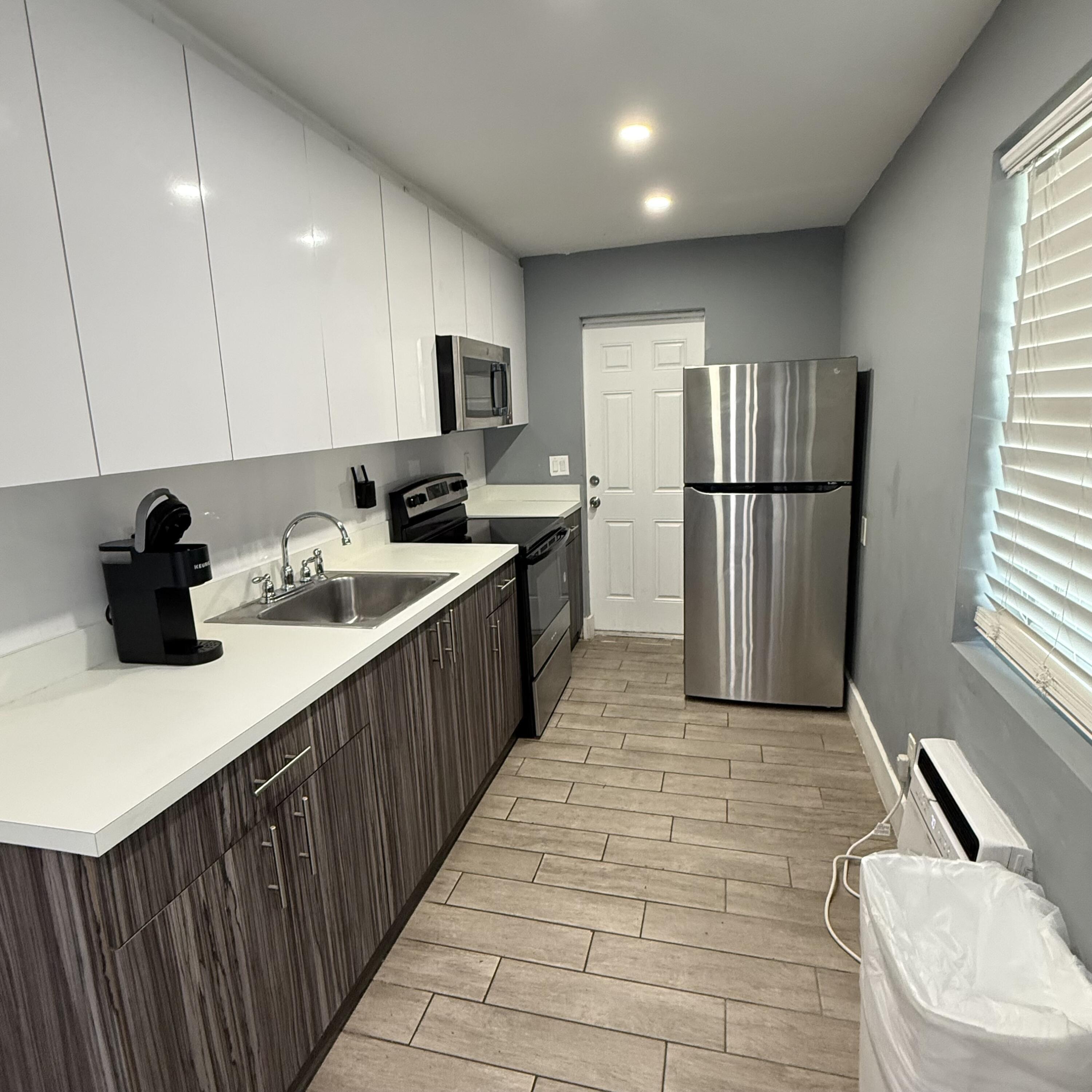 906 N Riverside Drive 1-9, Pompano Beach, FL 33062, Pompano Beach - Photo 3