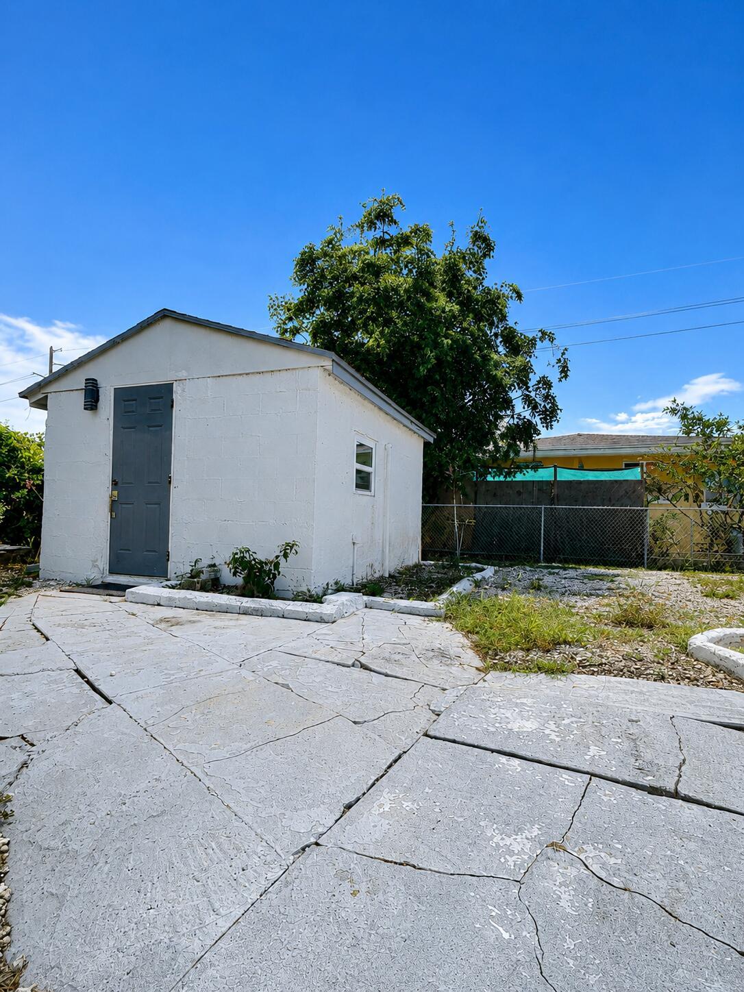 173 W 16TH Street, Riviera Beach, FL 33404, Riviera Beach - Photo 2