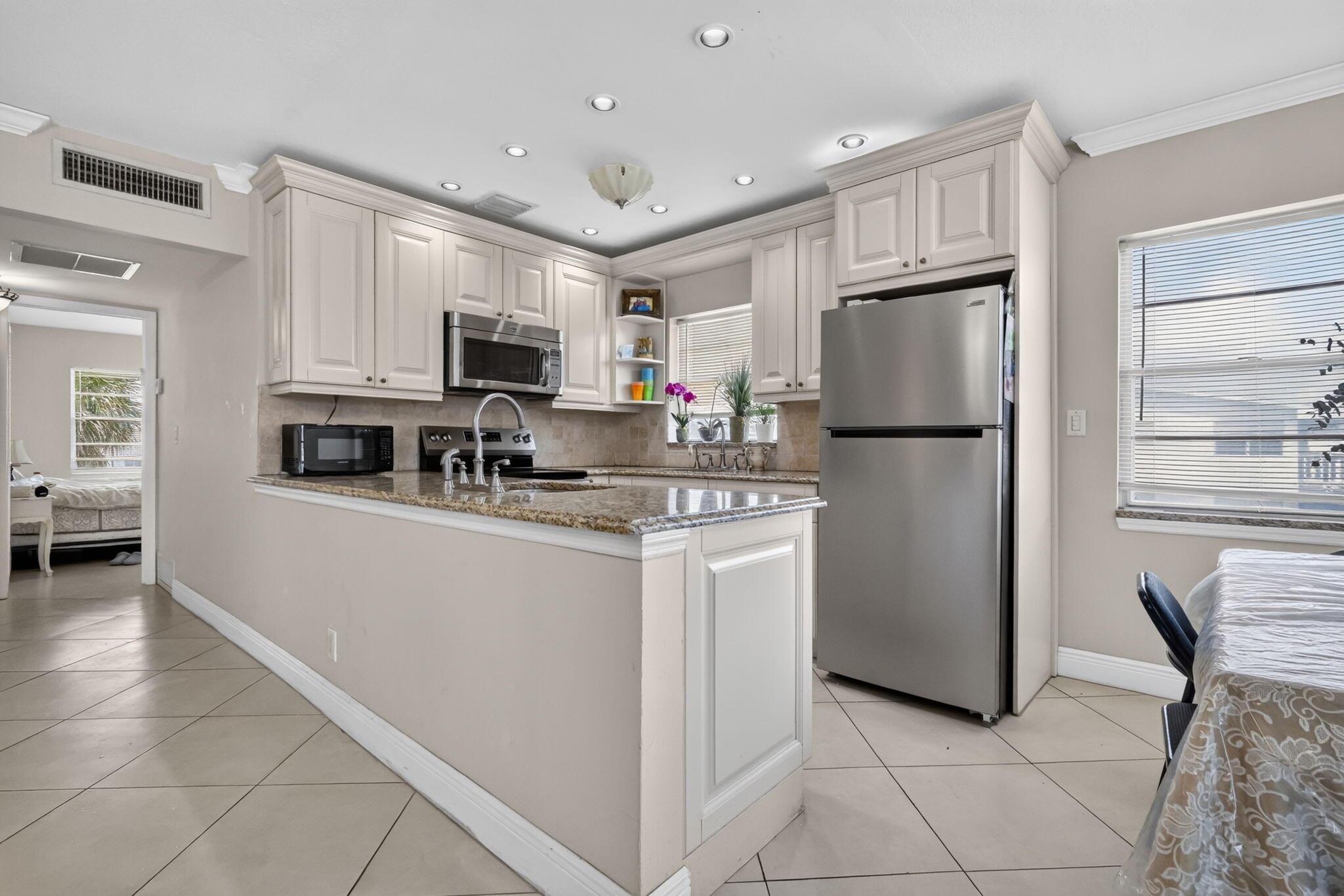 181 COVENTRY H, West Palm Beach, FL 33417, West Palm Beach