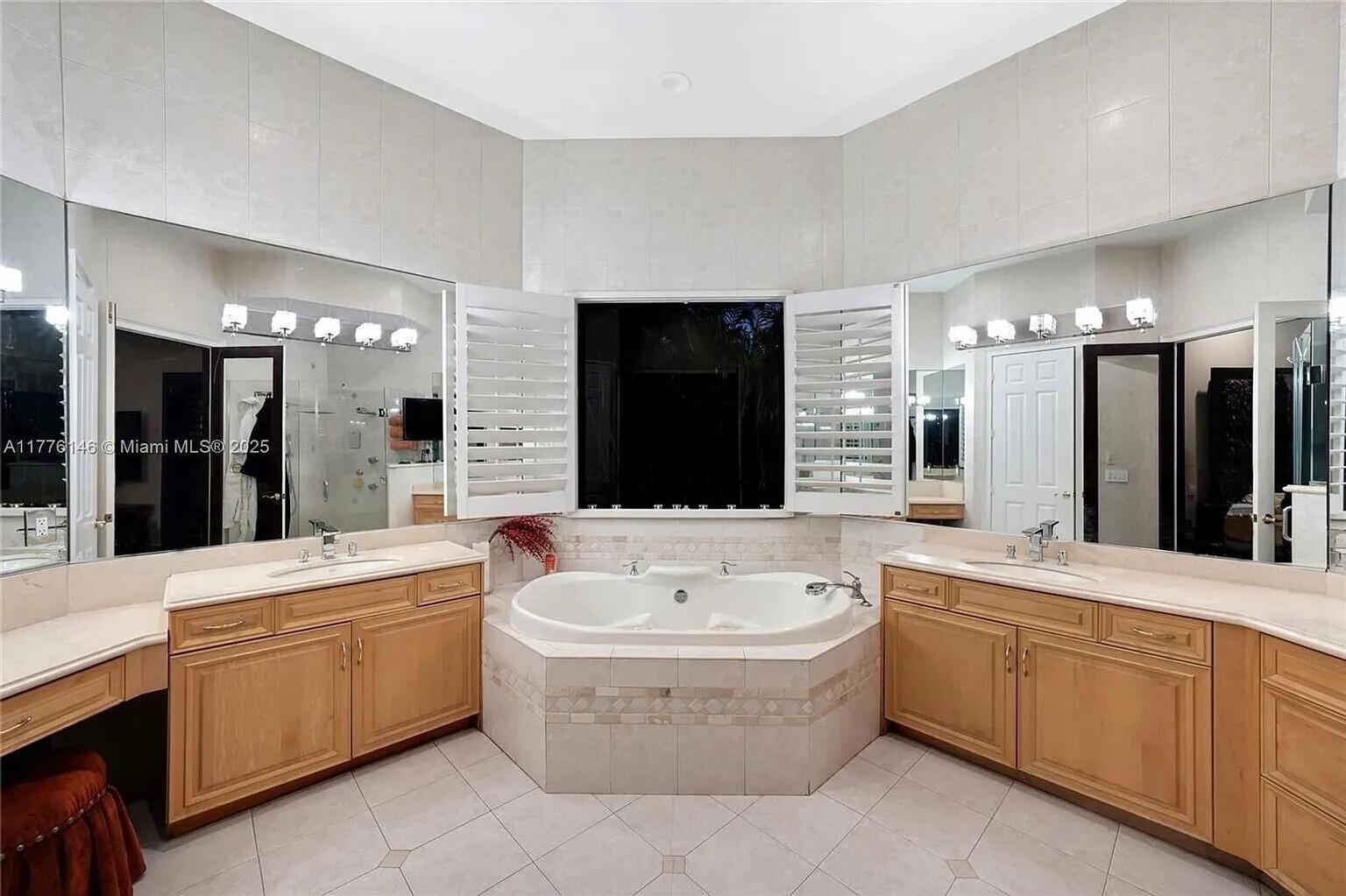 14503 SW 16TH Street, Davie, FL 33325, Davie - Photo 5