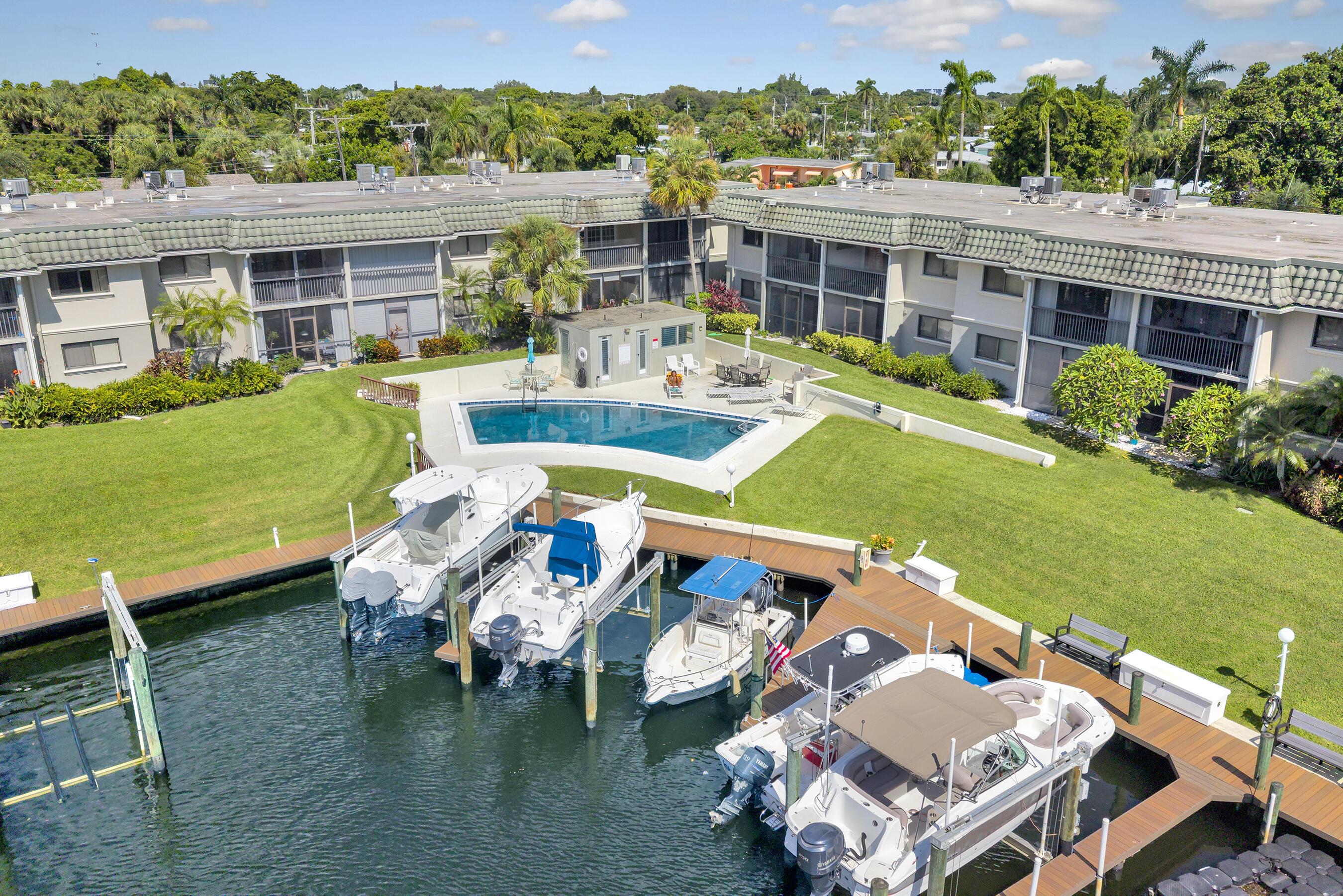 326 Northlake Drive 201, North Palm Beach, FL 33408, North Palm Beach