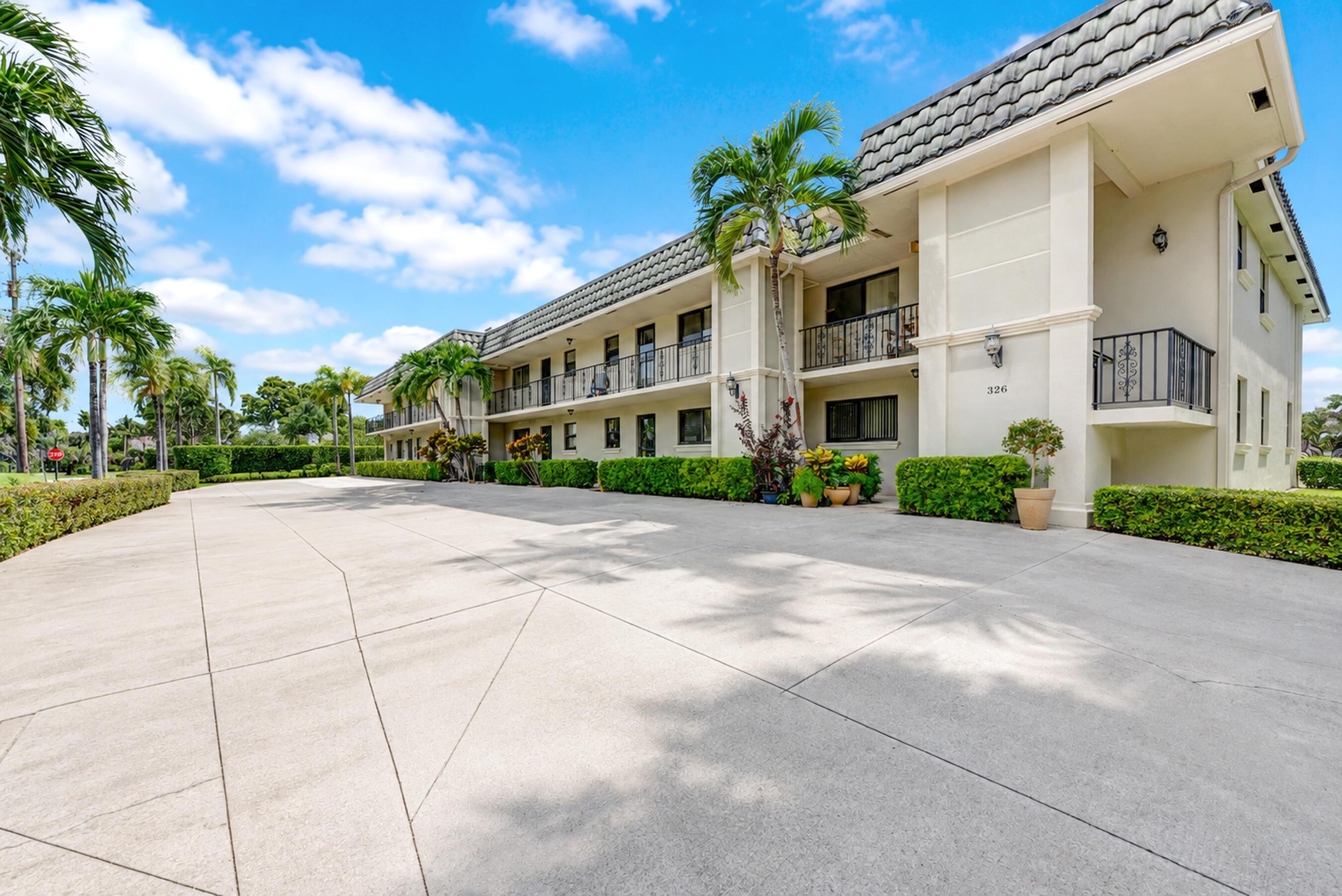 326 Northlake Drive 201, North Palm Beach, FL 33408, North Palm Beach - Photo 3